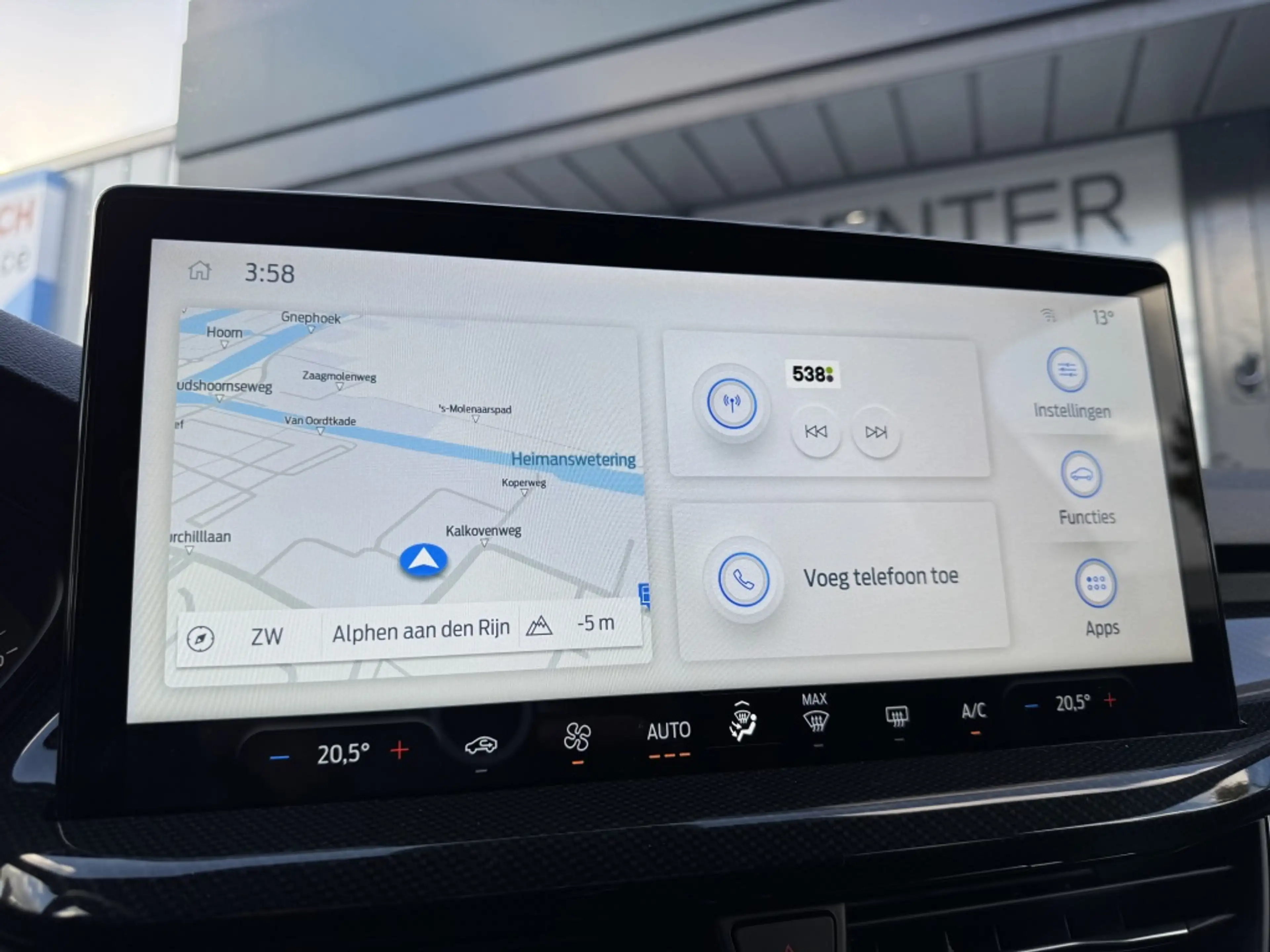 Ford Focus Wagon 1.0 EcoBoost Hybrid ST Line | Navi | Climate — photo 10