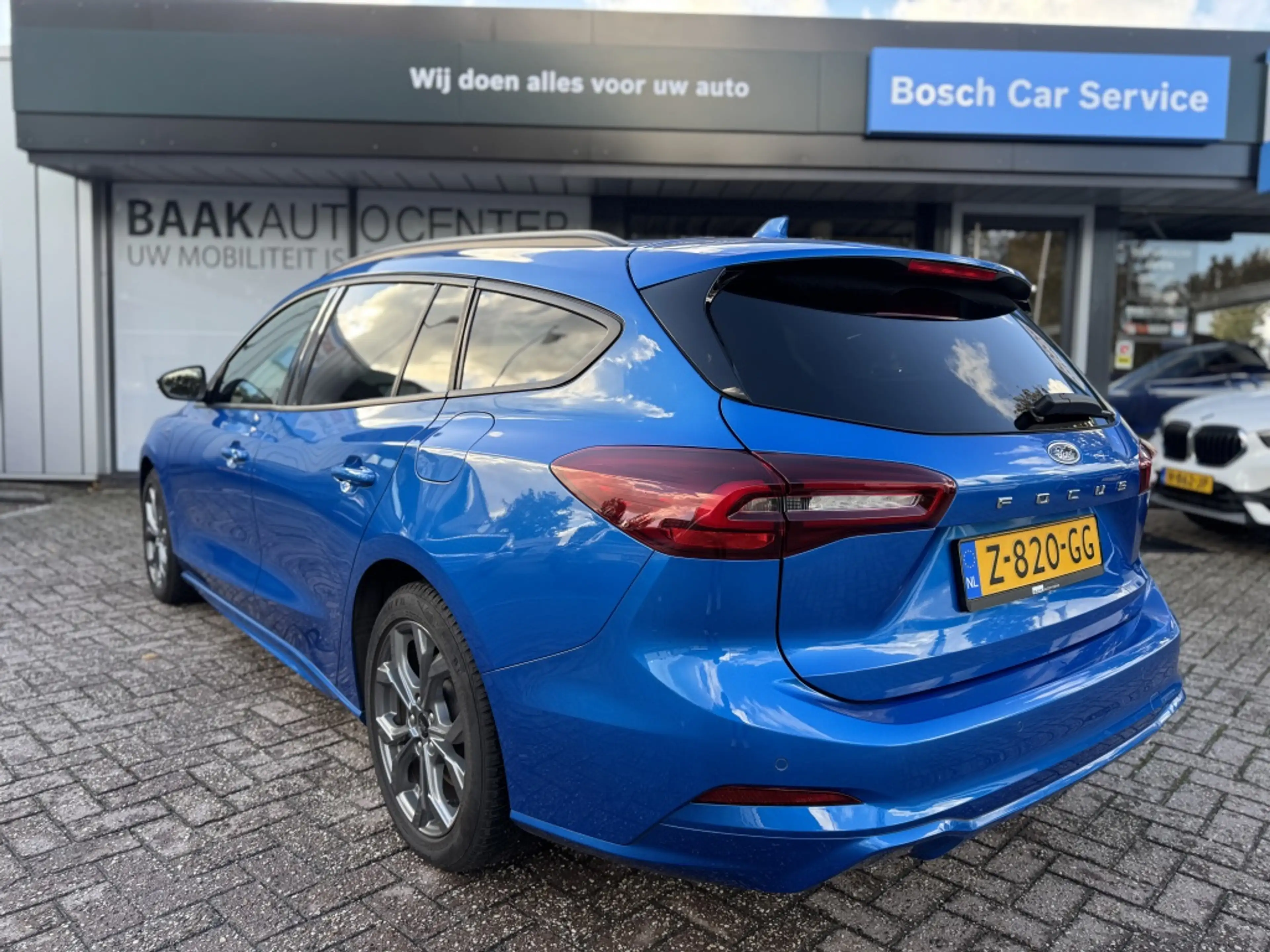 Ford Focus Wagon 1.0 EcoBoost Hybrid ST Line | Navi | Climate — photo 4