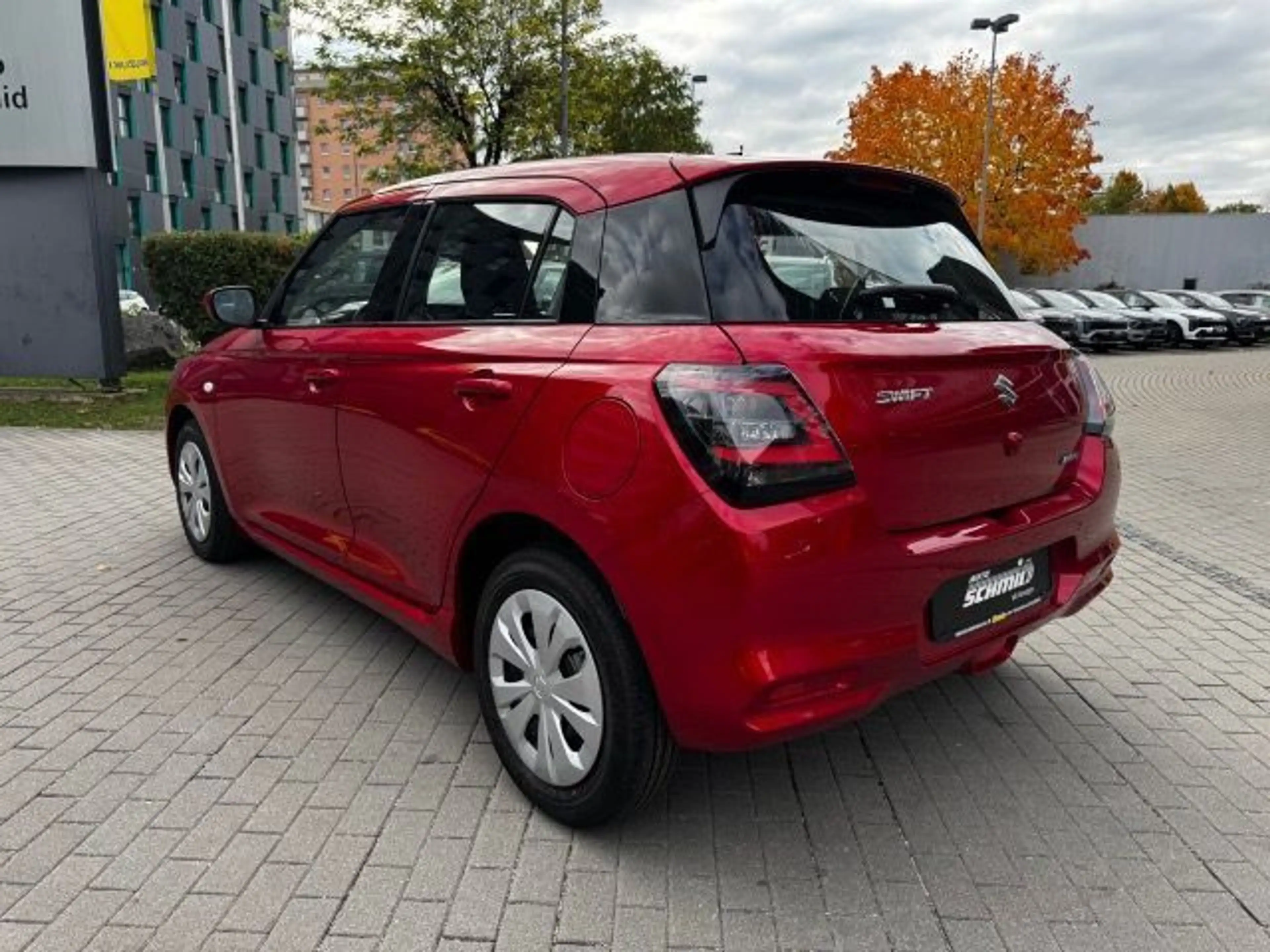 Suzuki Swift SWIFT CLUB HYBRID ALLGRIPP — photo 9