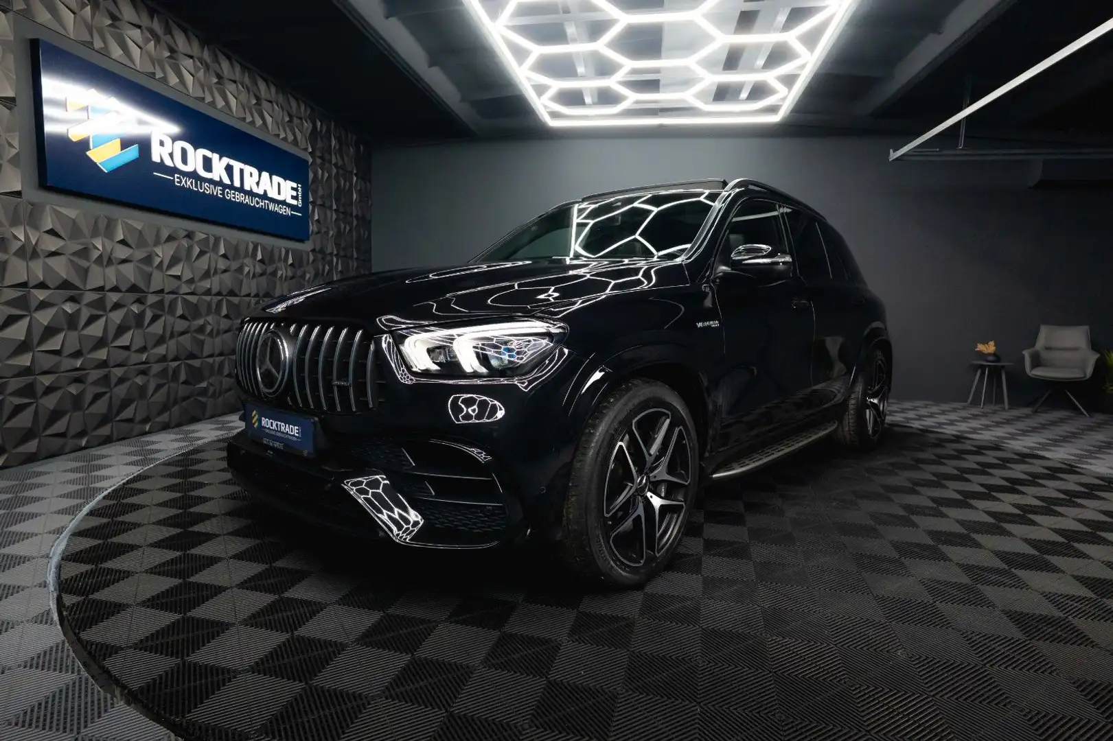 Mercedes-Benz GLE 63 AMG 4Matic+ Night Paket *ACC*Pano*HU*360* Schwarz - 1