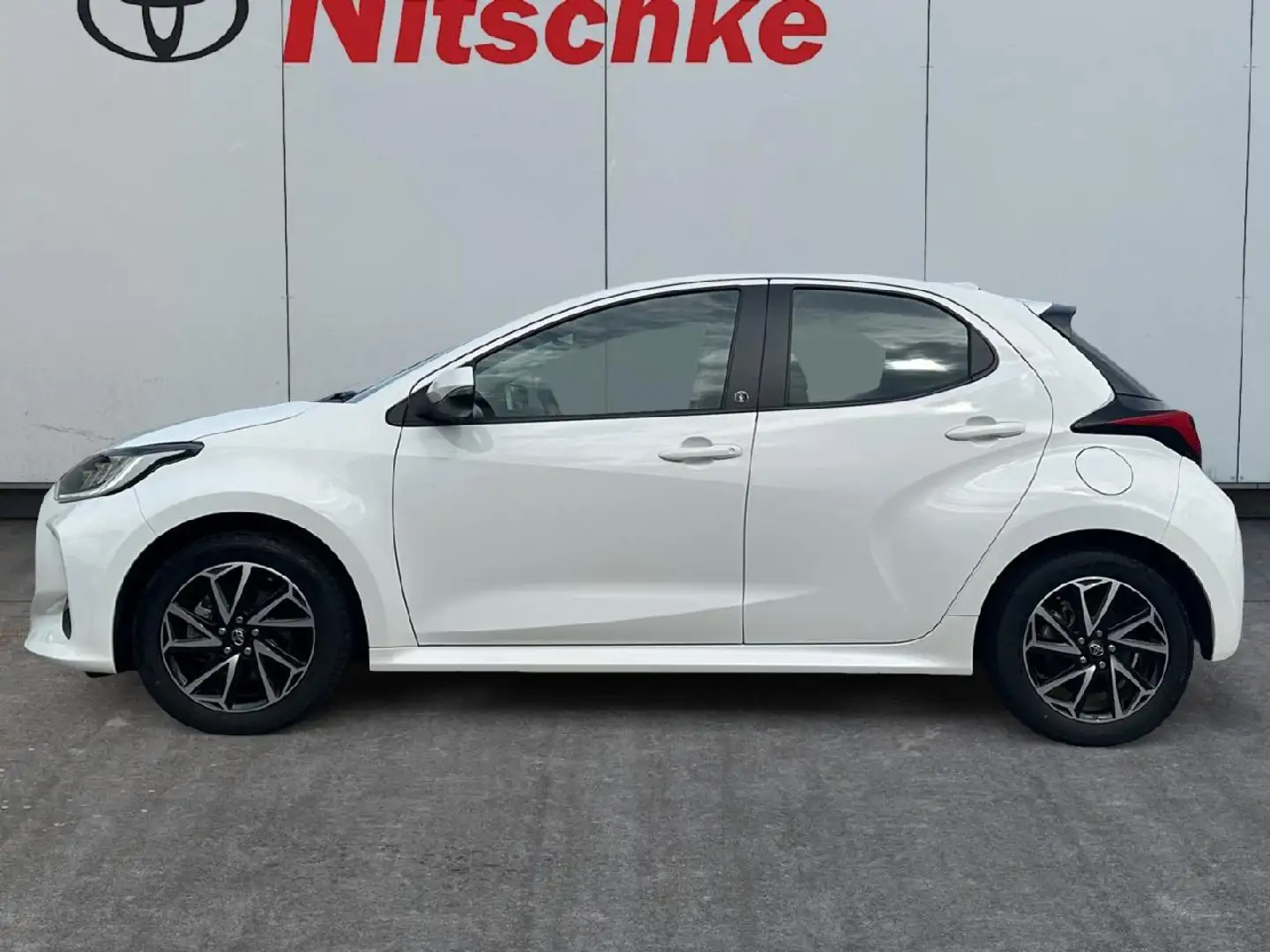 Toyota Yaris Hybrid Team Deutschland, Comfort-Paket Blanco - 2