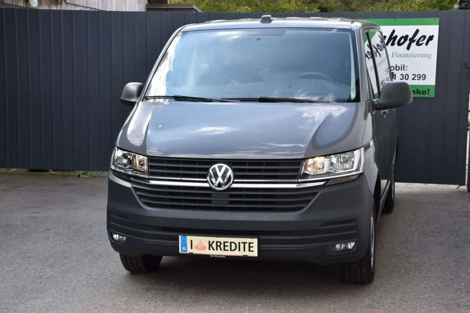 Volkswagen T6.1 Transporter Kasten / 2 x Schiebetür / Standheizung Grau - 2