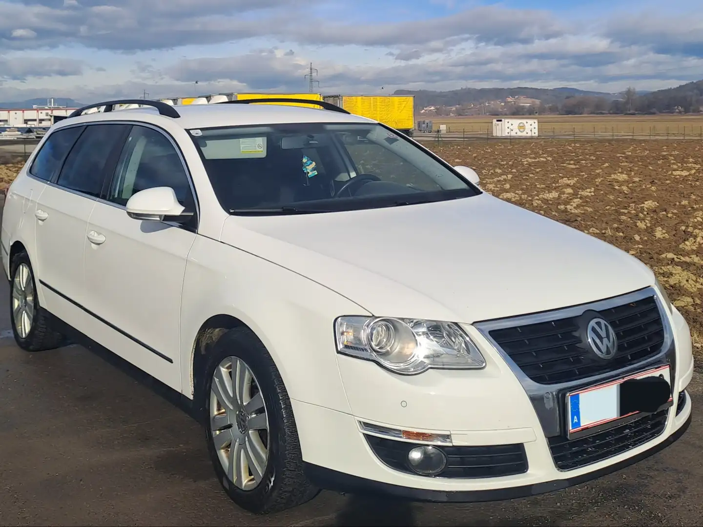 Volkswagen Passat Variant Trendline 2,0 TDI Weiß - 1