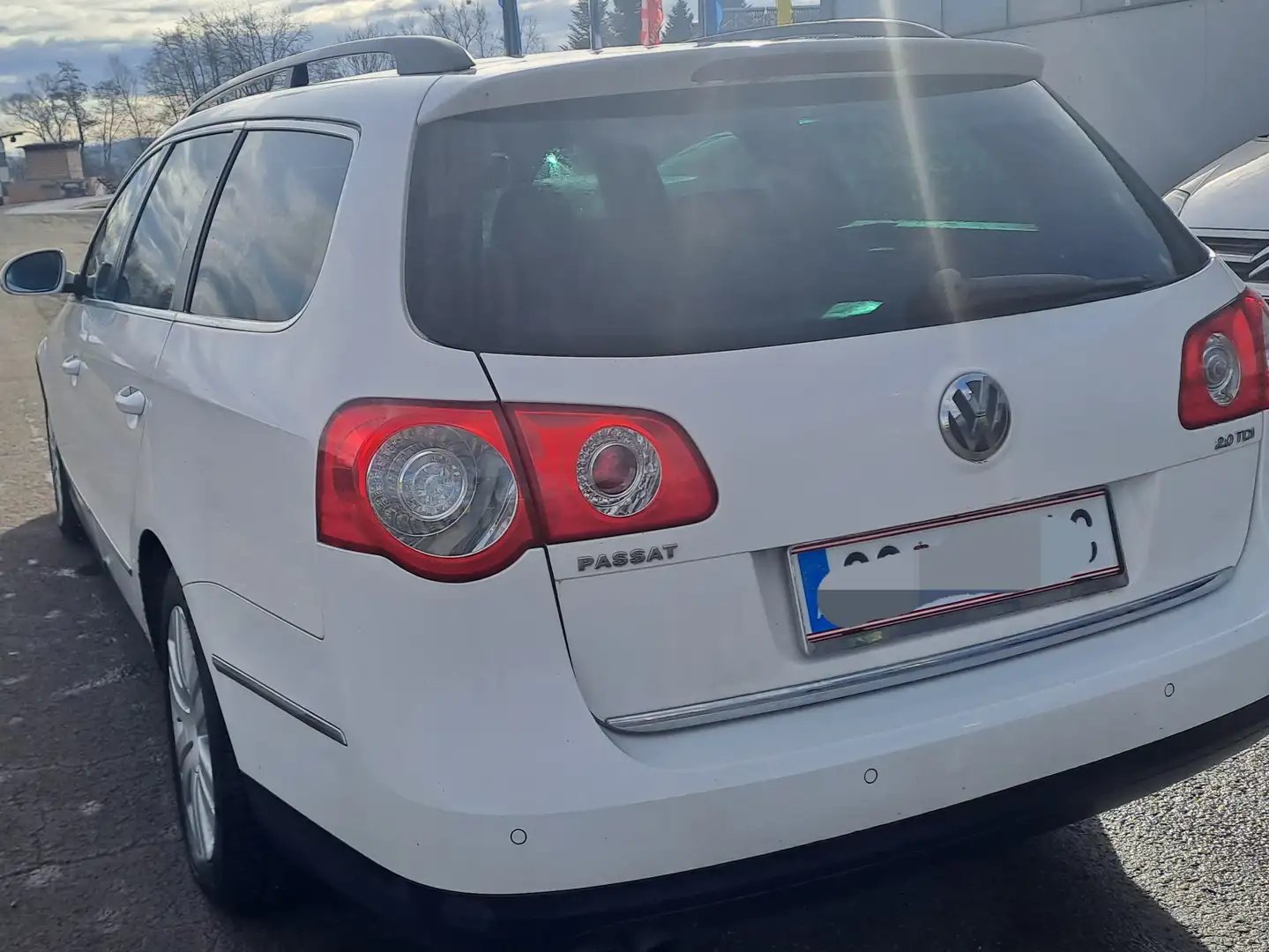 Volkswagen Passat Variant Trendline 2,0 TDI Weiß - 2