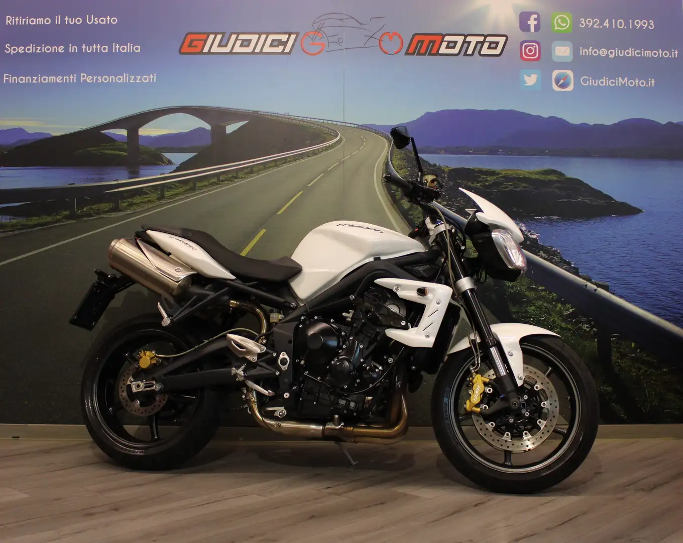 Triumph Street Triple 675 R - 2011 - km 33667 Bianco - 1
