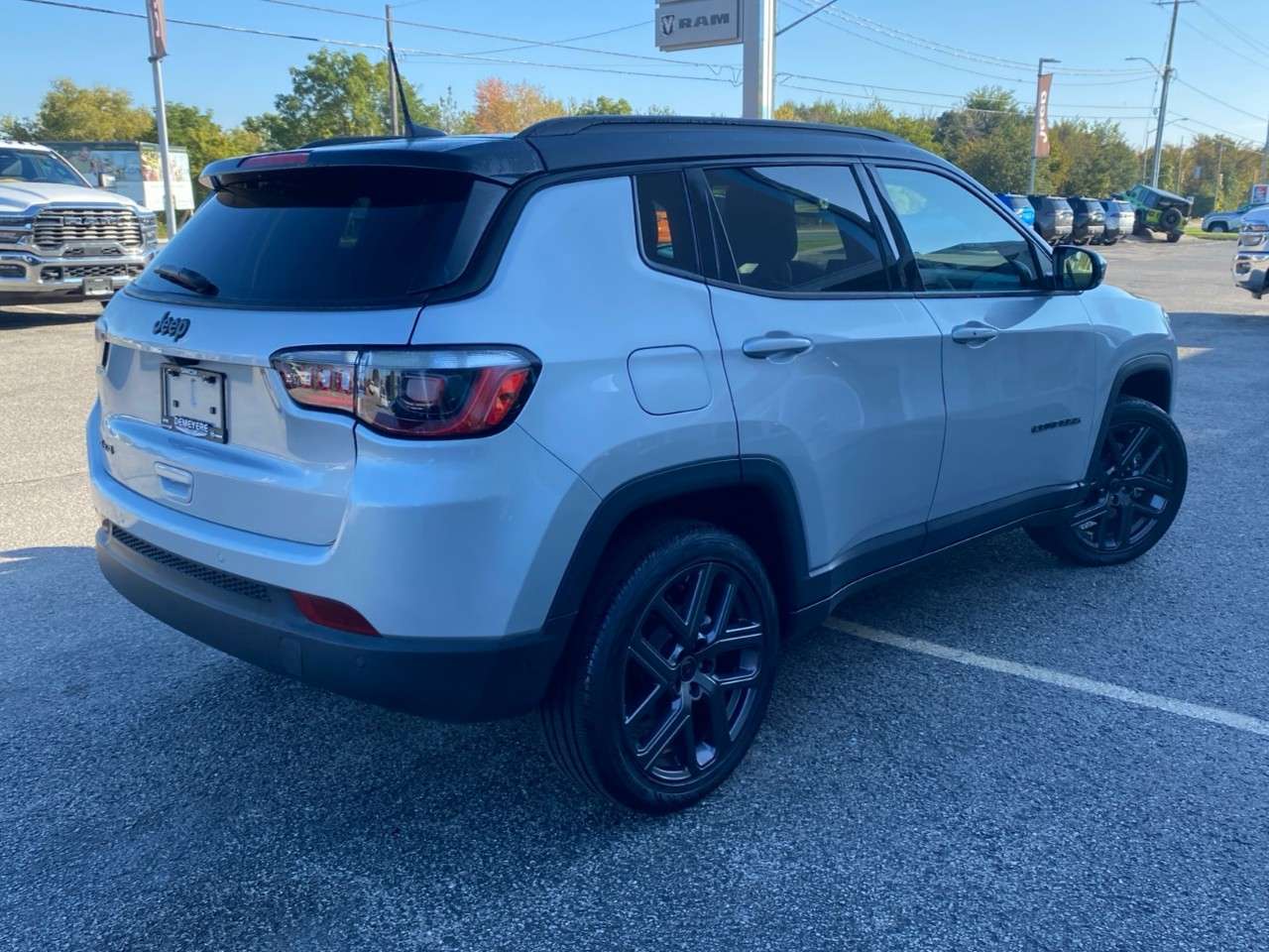 2026 Jeep Compass Limited 4x4 — photo 5