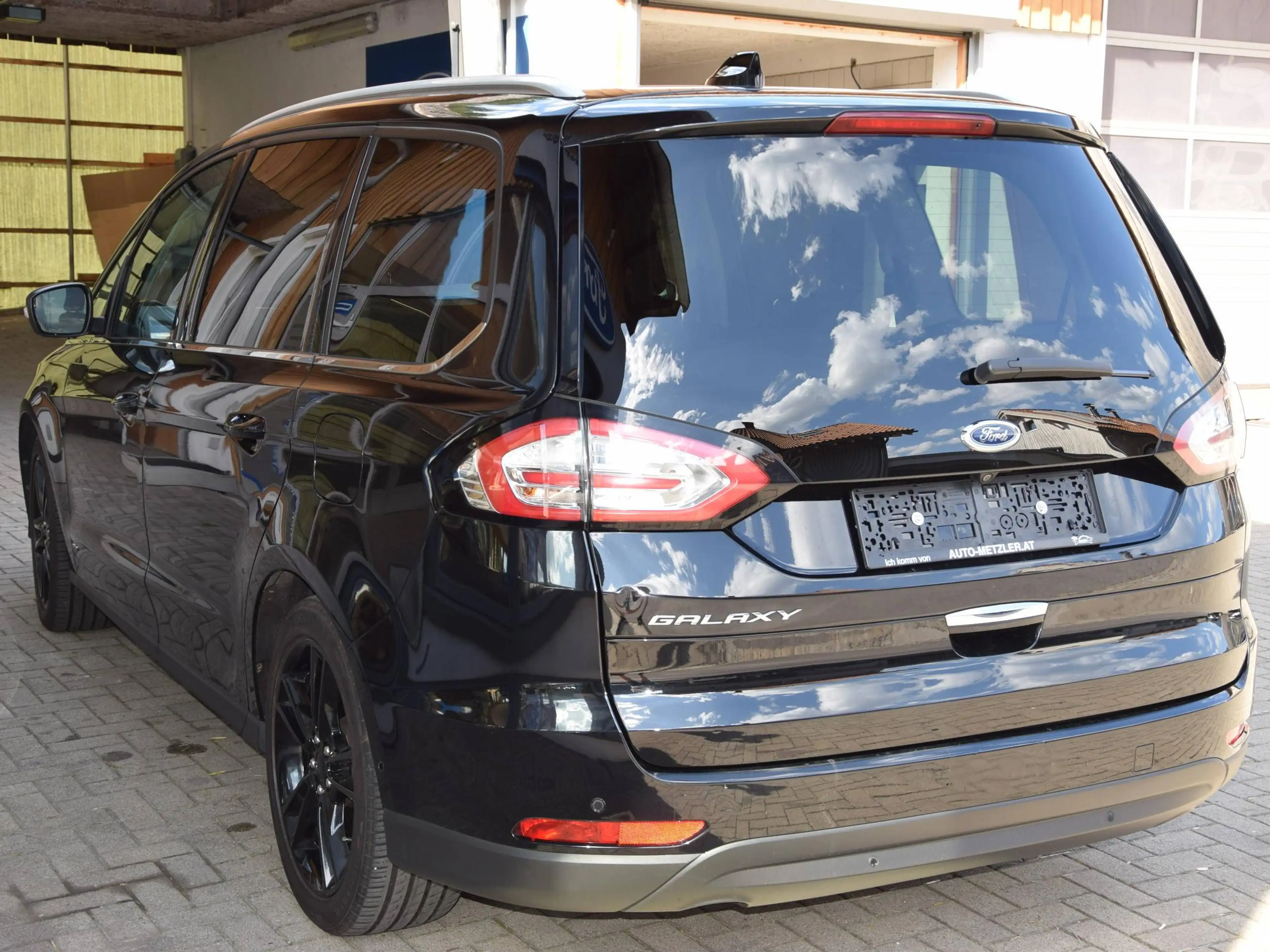 Ford Galaxy Titanium AWD — photo 5