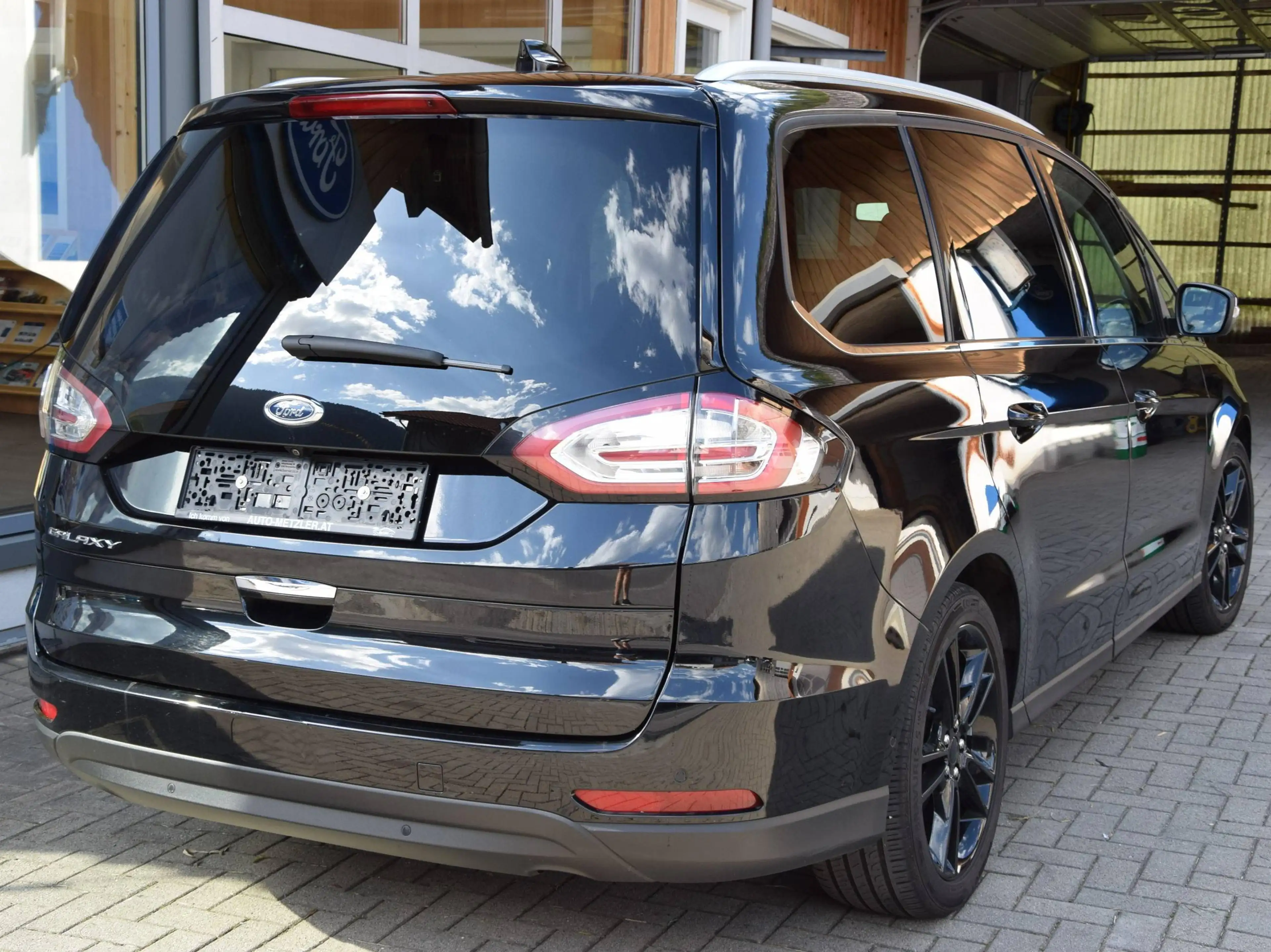 Ford Galaxy Titanium AWD — photo 6