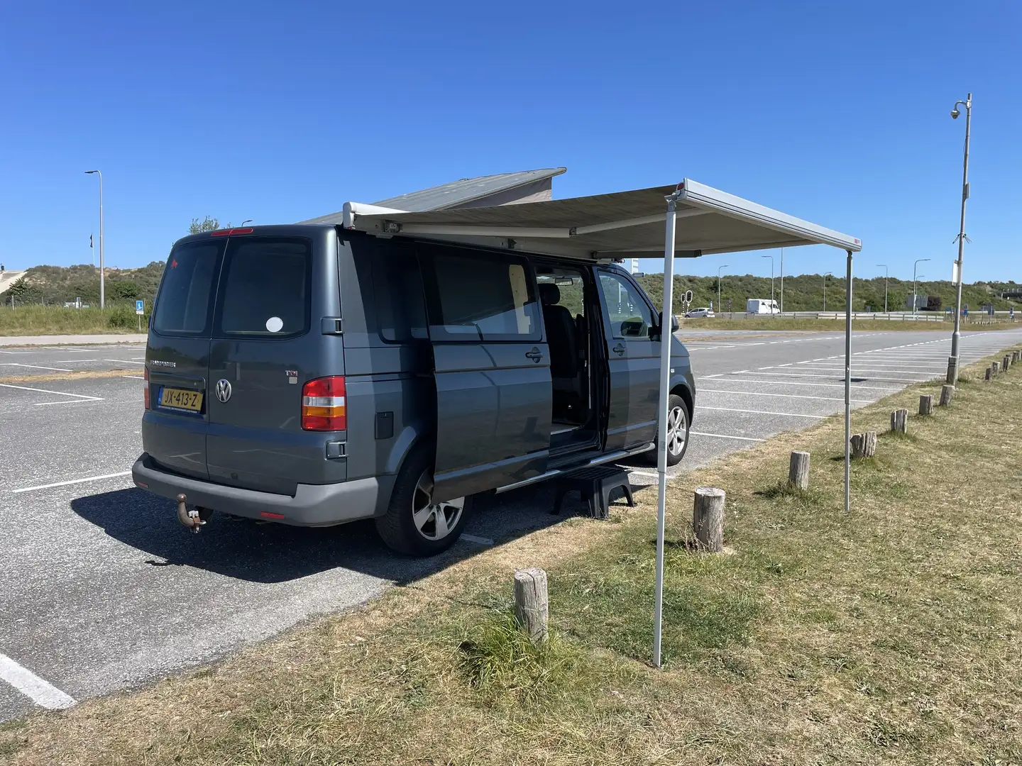 Volkswagen T5 California Camper - 2
