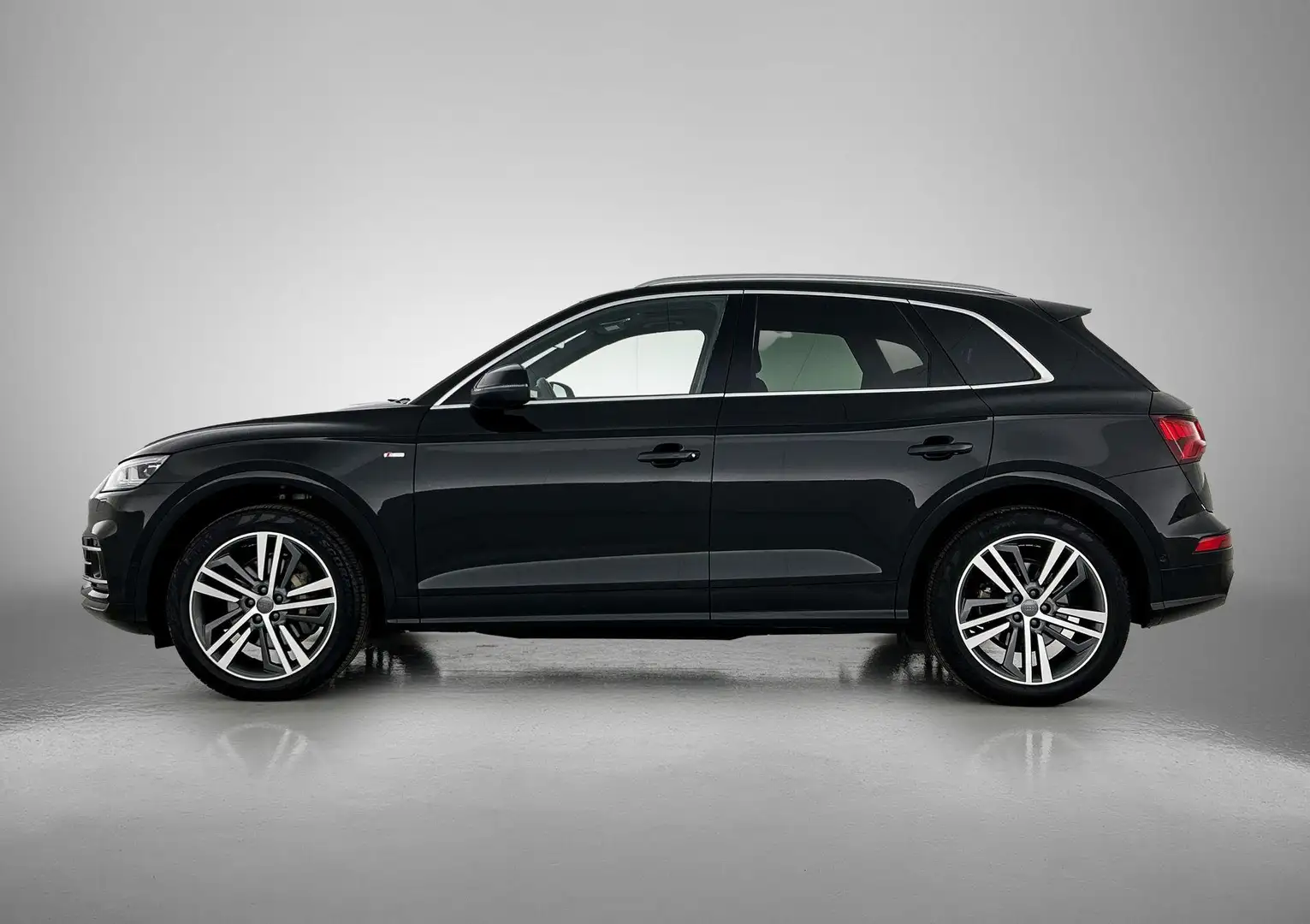Audi Q5 2.0 TFSI quattro Sport S Line Black Edition | LUCH Zwart - 2