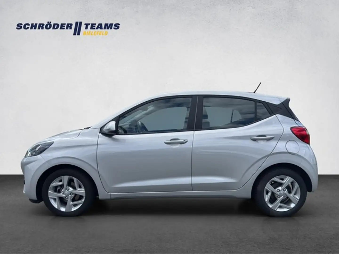 Hyundai i10 1.0 Trend SHZ/PDC/DAB Silber - 2