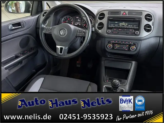 Volkswagen Golf view 9