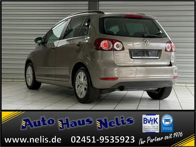 Volkswagen Golf view 5