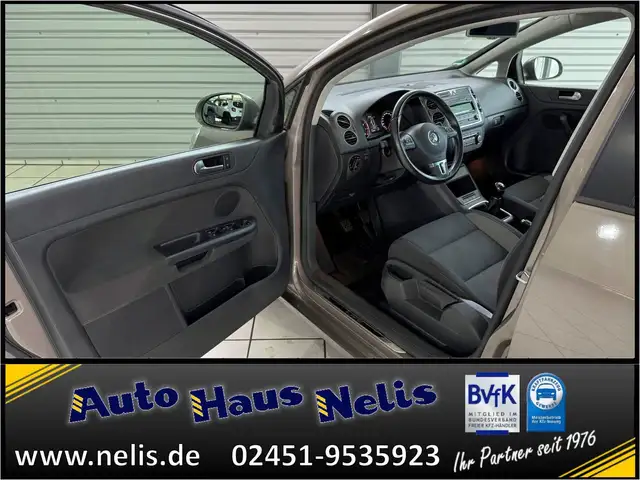 Volkswagen Golf view 7