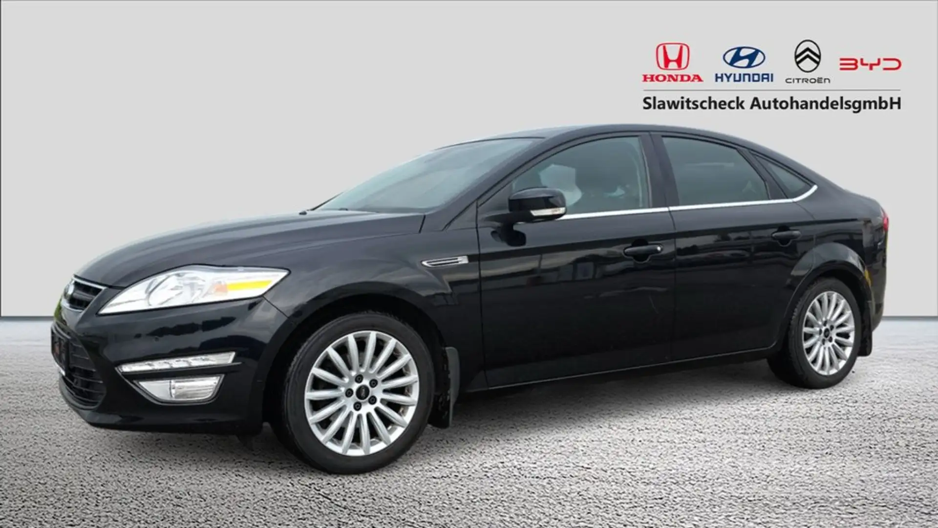 Ford Mondeo Traveller Business Plus 2,0 TDCi Aut. Schwarz - 1