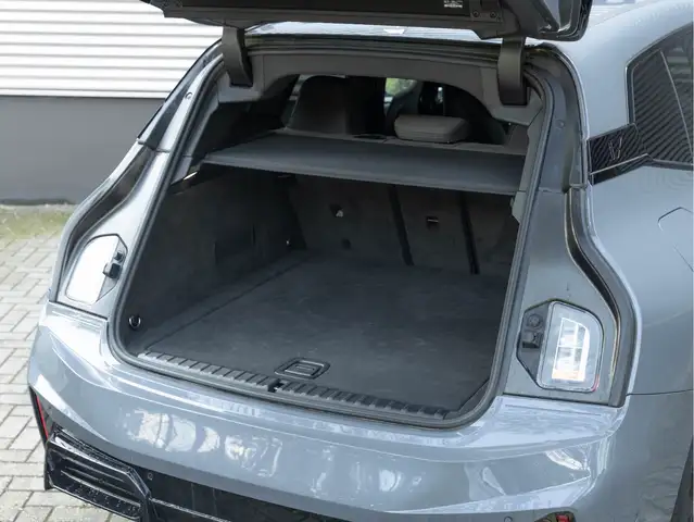 BMW Ix view 11