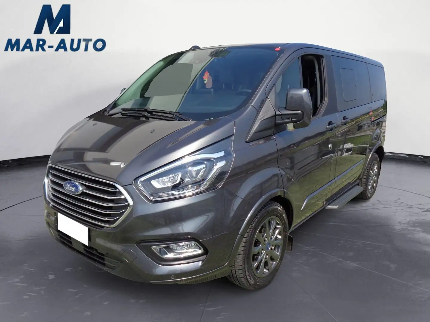 Ford Tourneo Custom 320 2.0 EcoBlue 170CV aut. PC Titanium Grigio - 1