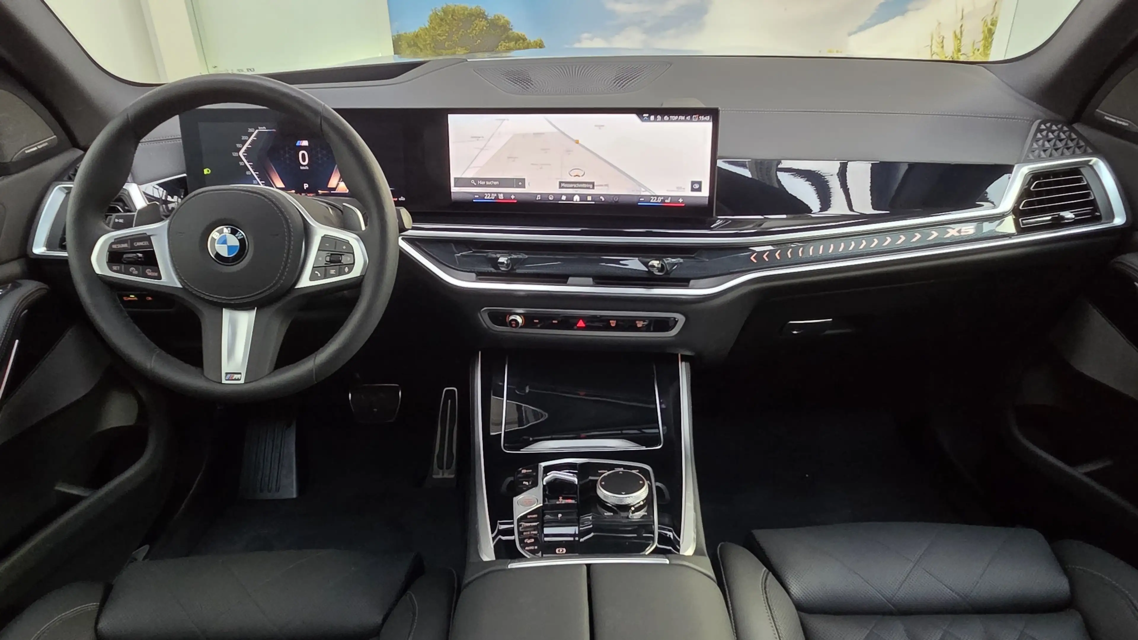 BMW X5 xDr30d M Sport Pro 22Zoll AHK Pano ACC 360° — photo 7
