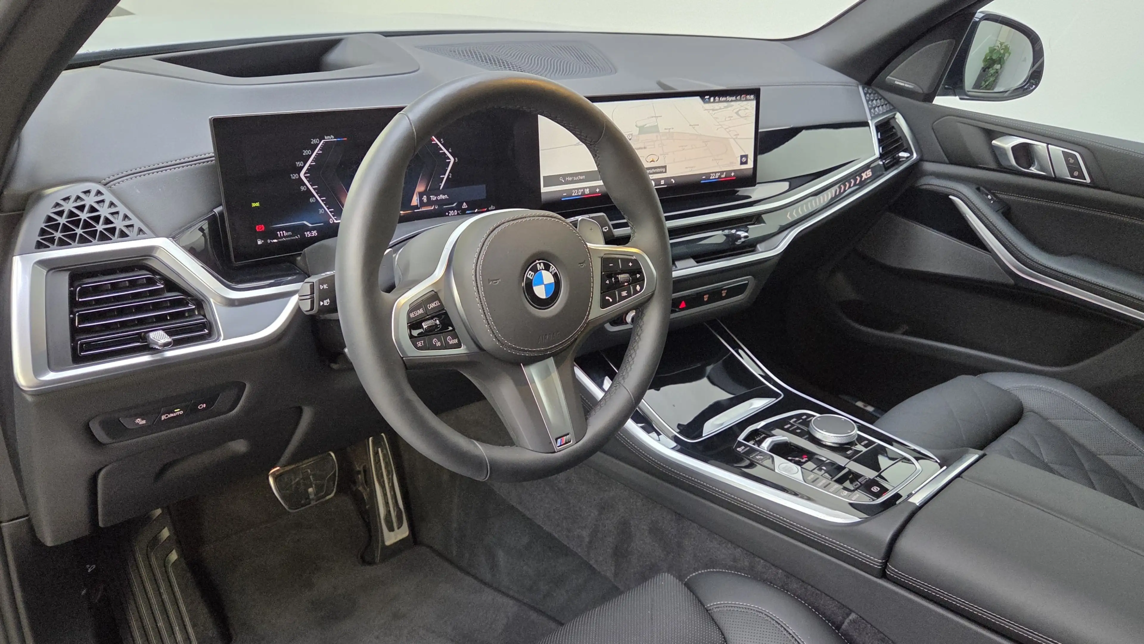 BMW X5 xDr30d M Sport Pro 22Zoll AHK Pano ACC 360° — photo 8