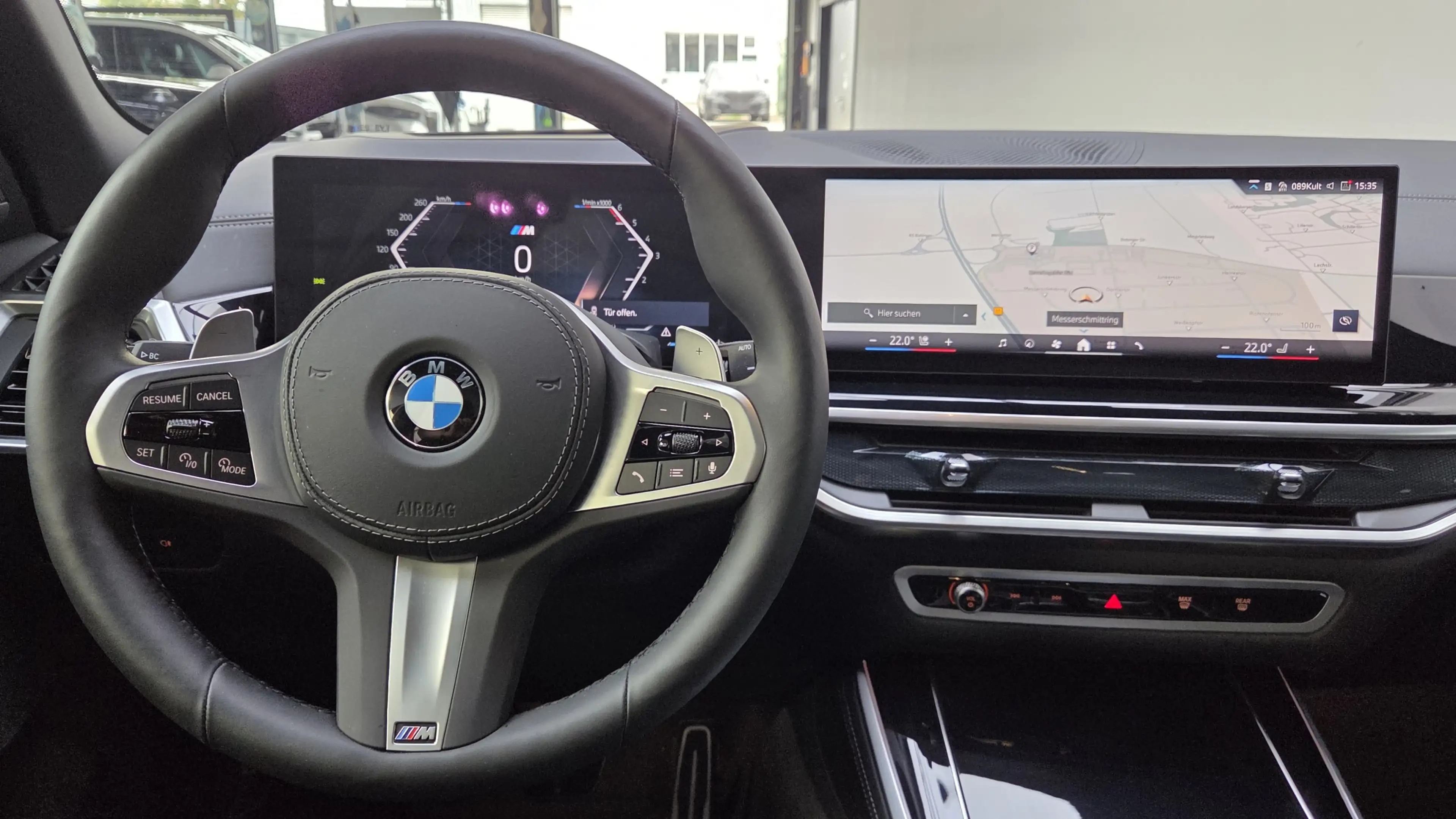 BMW X5 xDr30d M Sport Pro 22Zoll AHK Pano ACC 360° — photo 9