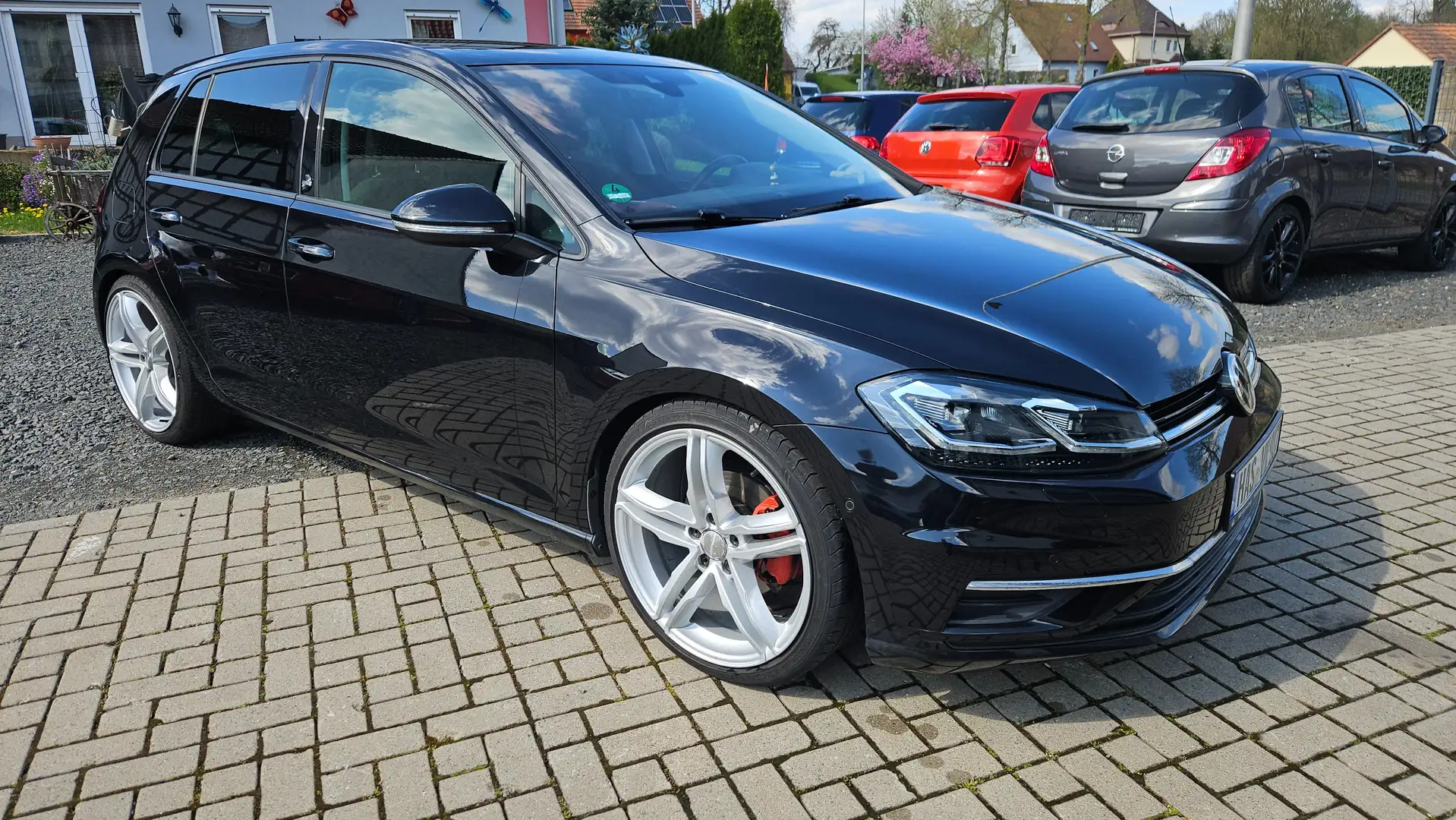 Volkswagen Golf 1.5 TSI ACT Sound Noir - 1