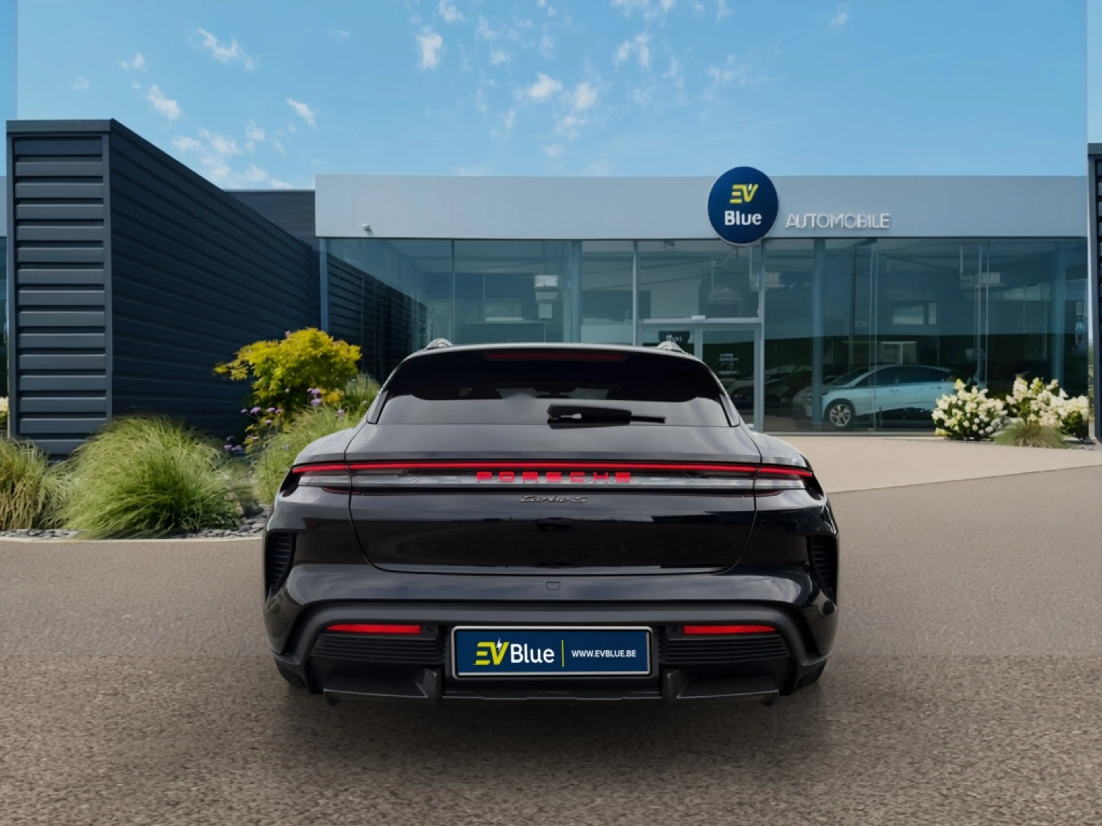 Porsche Taycan Turbo S Cross Turismo - 952 ch (700kW) — photo 5