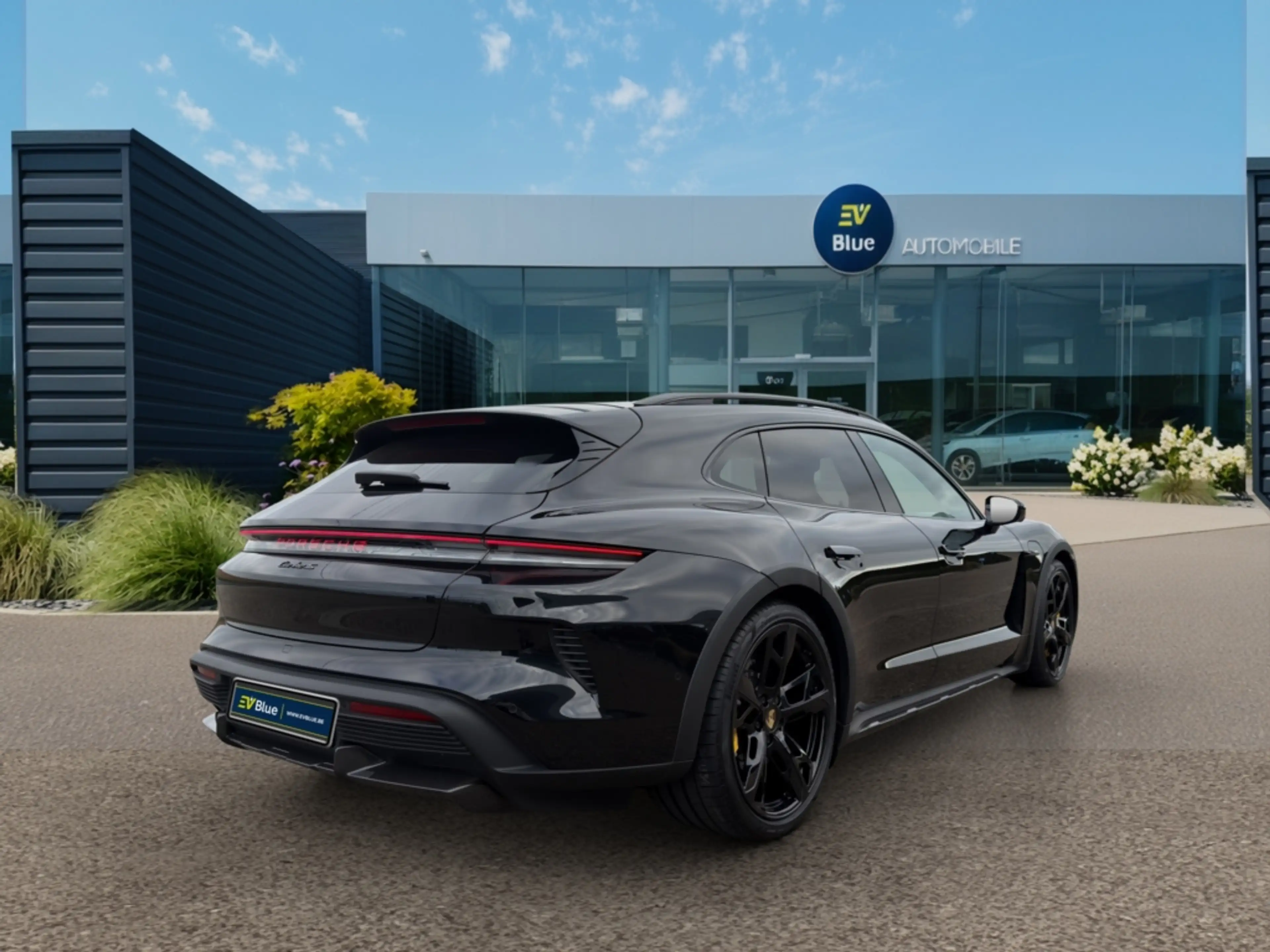 Porsche Taycan Turbo S Cross Turismo - 952 ch (700kW) — photo 6