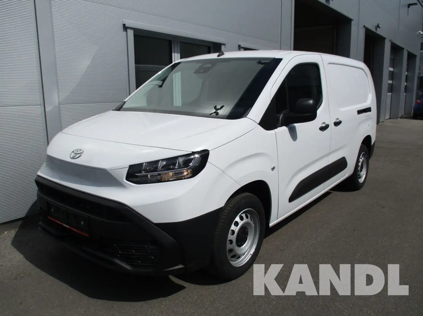 Toyota Proace City 1,5D MEIST. 102 L2 Weiß - 1