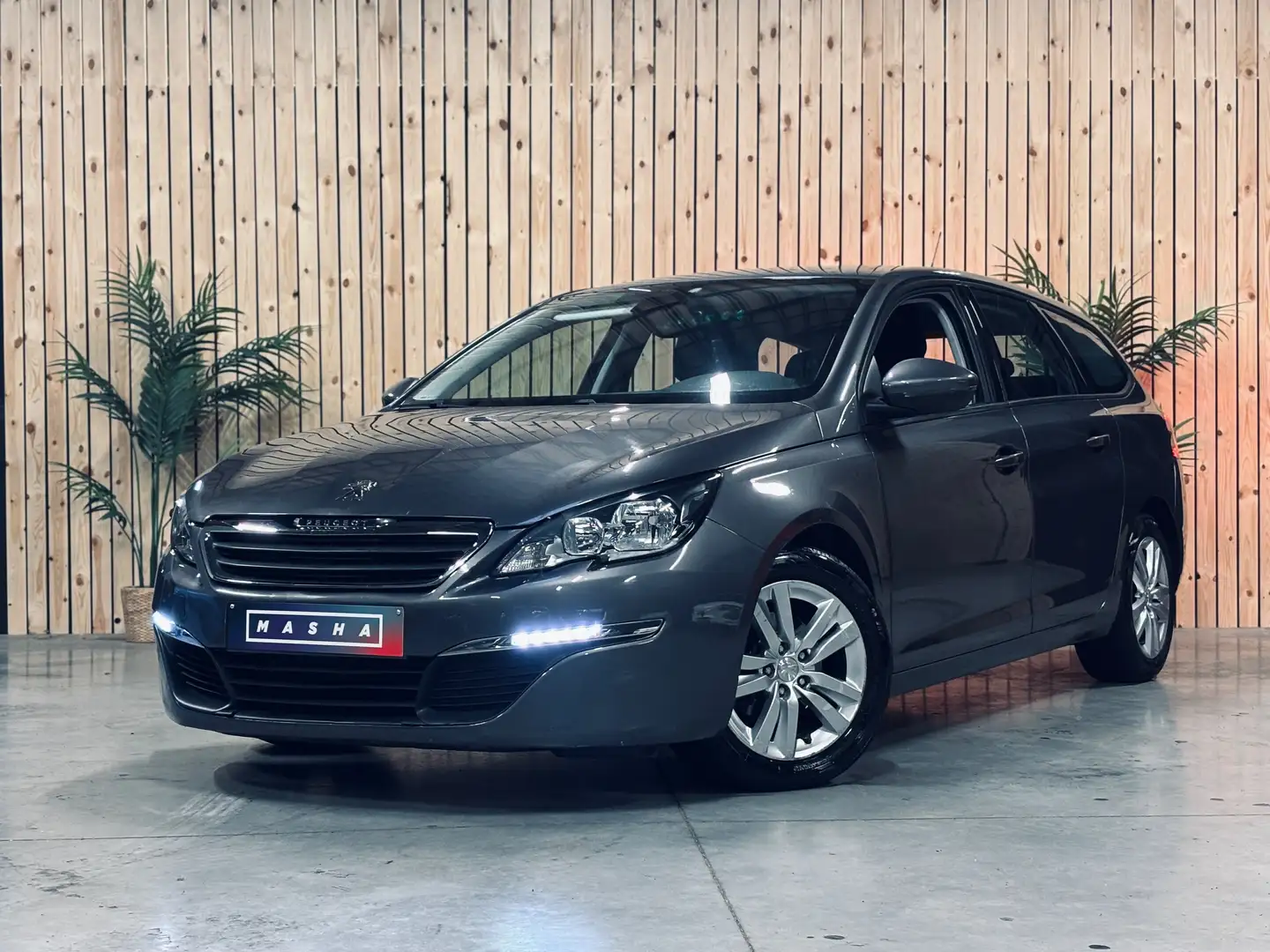 Peugeot 308 308 SW 1.6 e-HDi Silber - 1