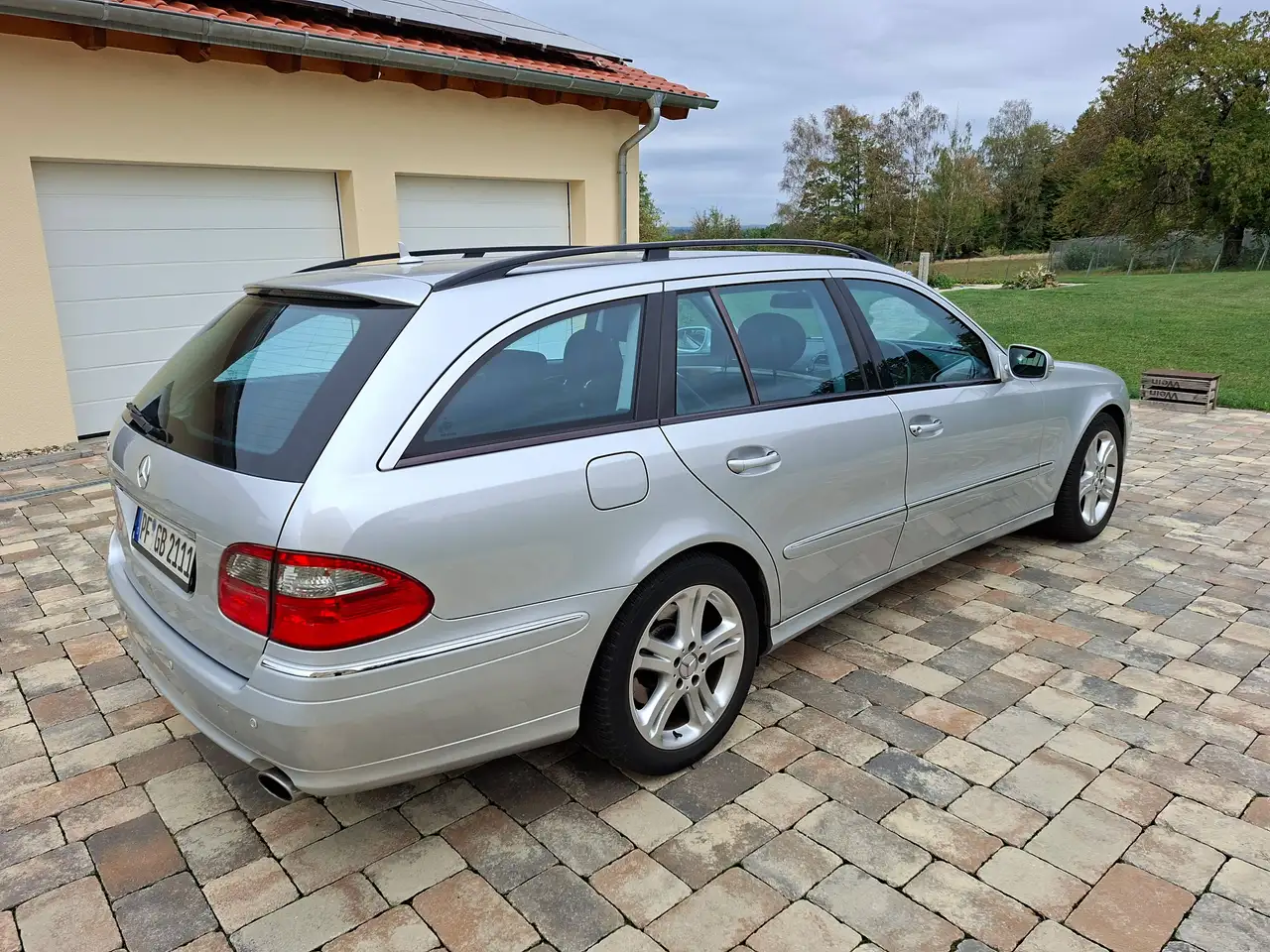 Mercedes-Benz E 280