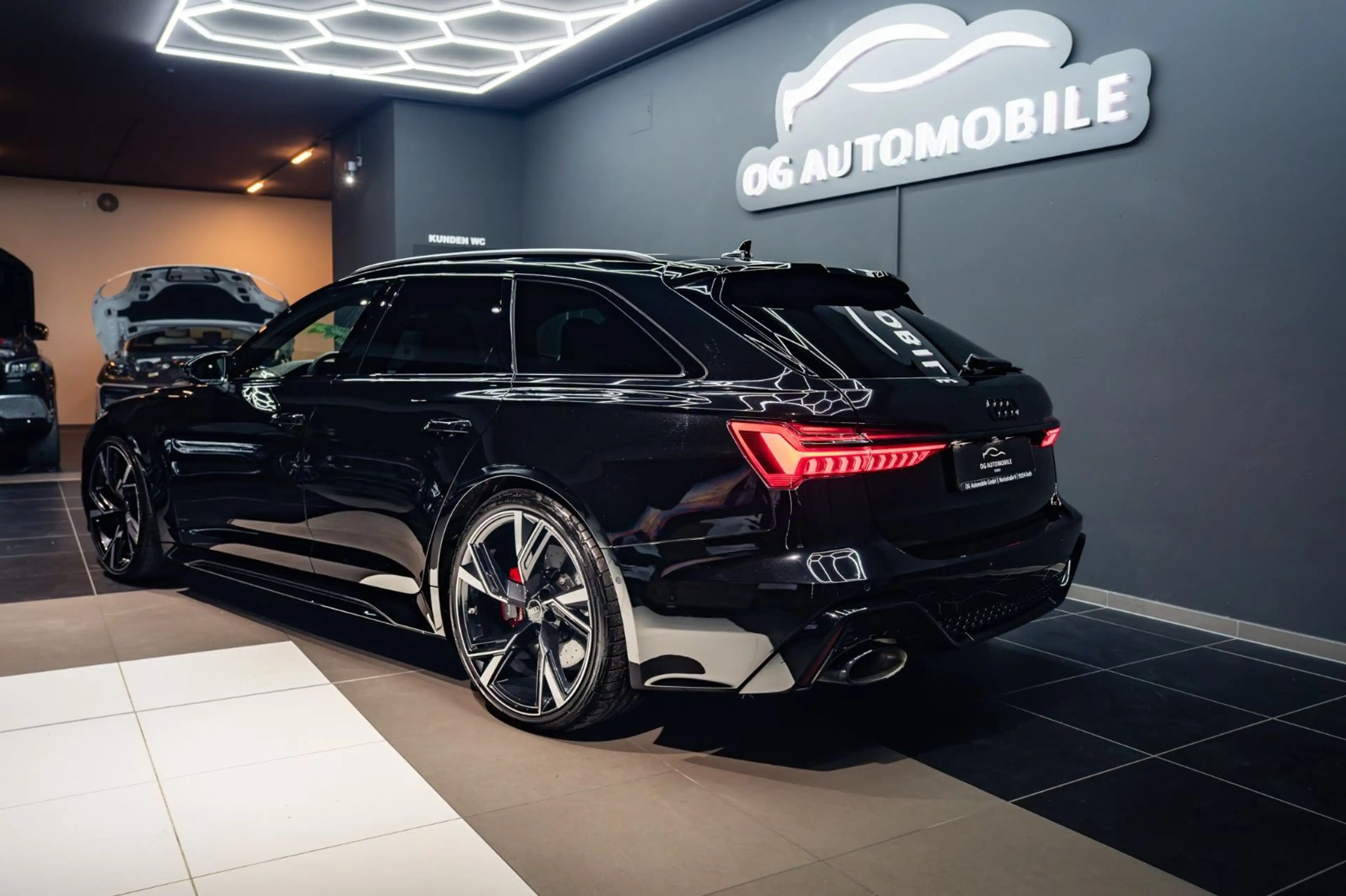 Audi RS6 Avant*HU*PANO*MATRIX*AHK*SH*KERAMIK*360*B&O* — photo 8