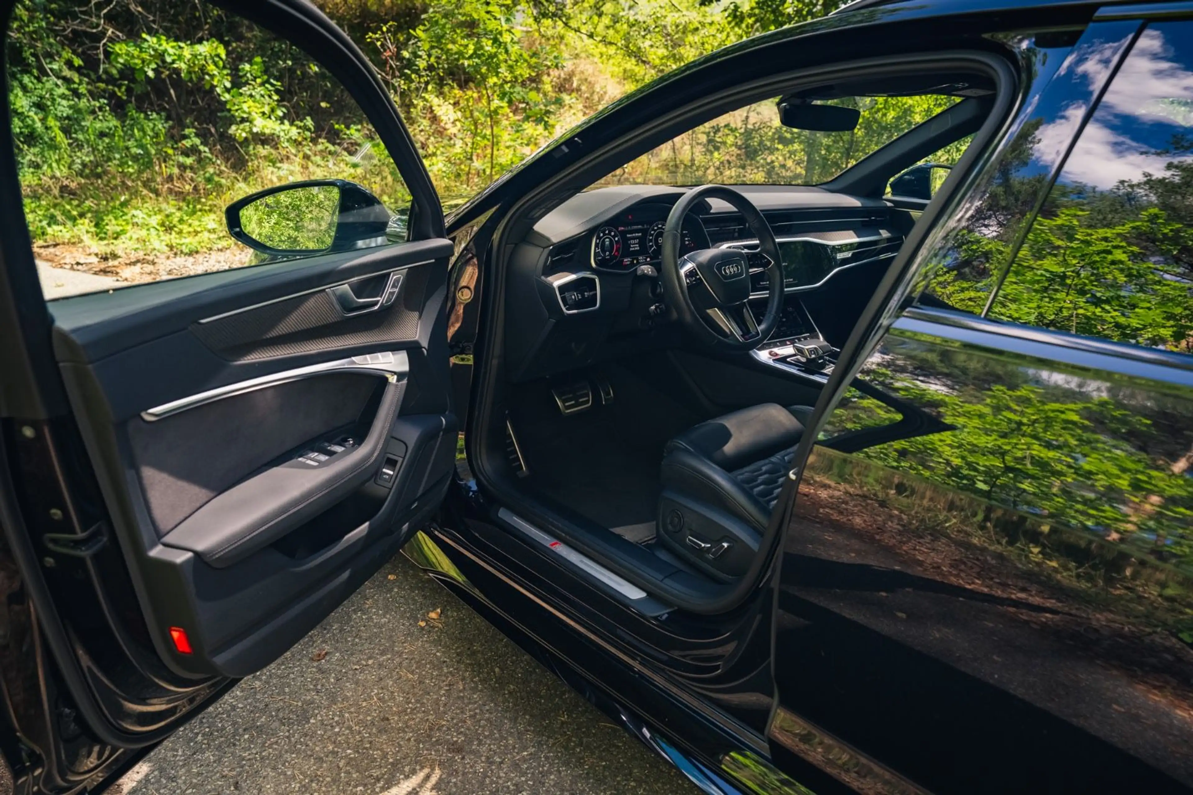 Audi RS6 Avant*HU*PANO*MATRIX*AHK*SH*KERAMIK*360*B&O* — photo 13