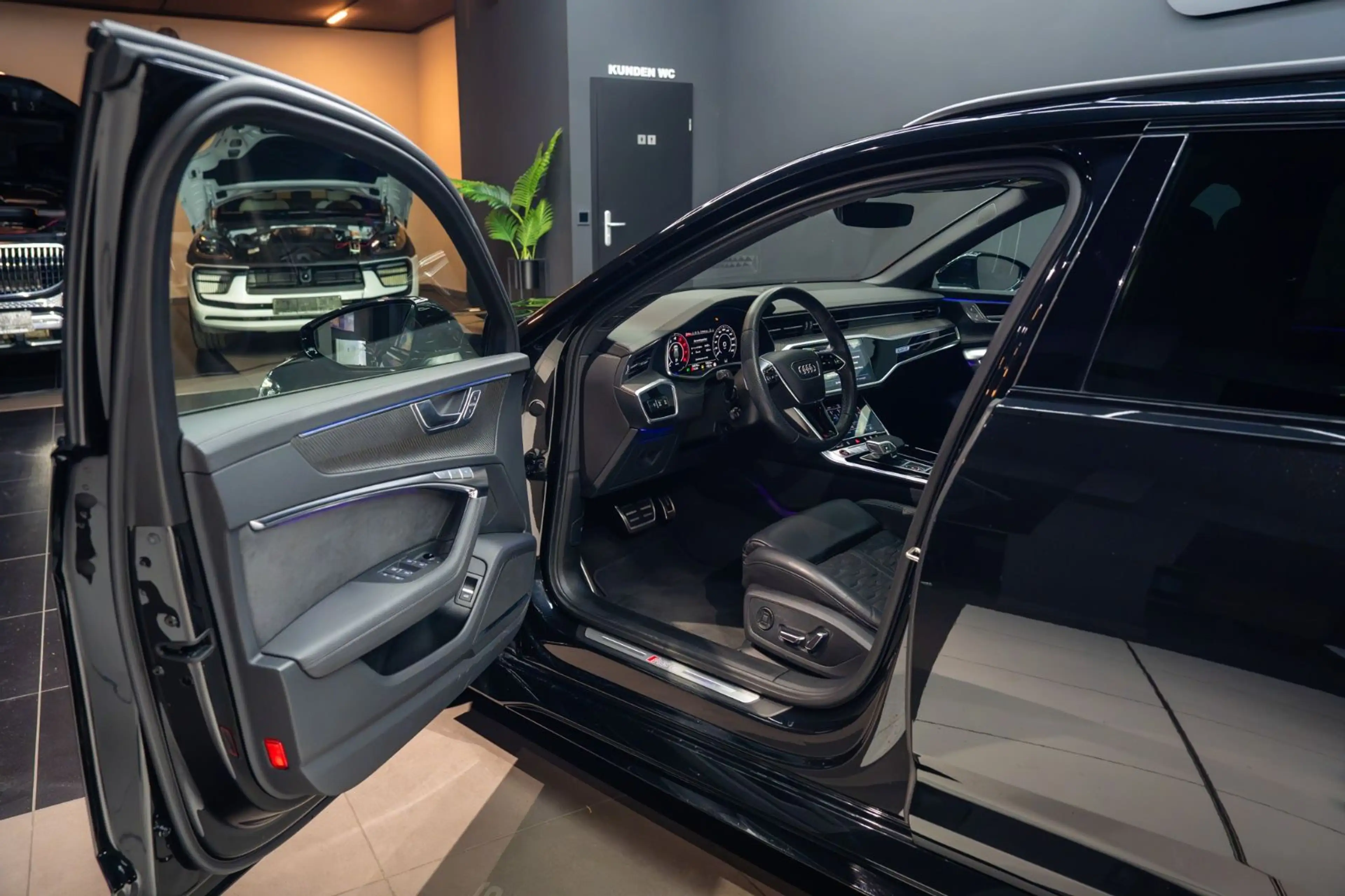 Audi RS6 Avant*HU*PANO*MATRIX*AHK*SH*KERAMIK*360*B&O* — photo 12