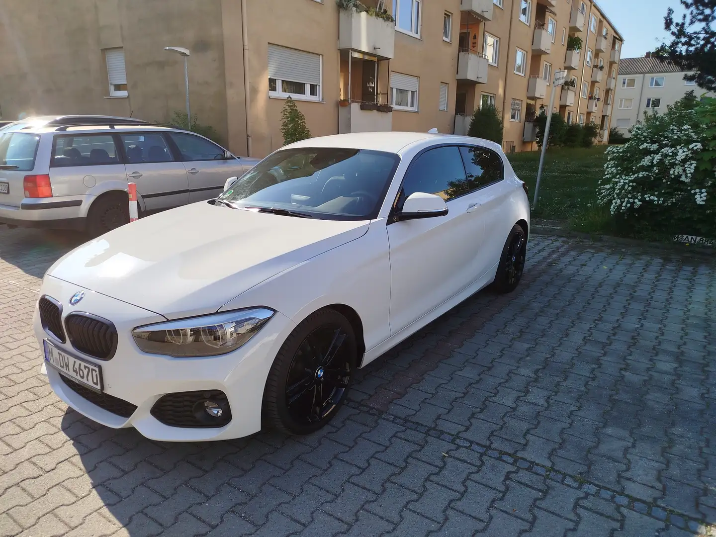 BMW 118 118i Edition M Sport Shadow Weiß - 2