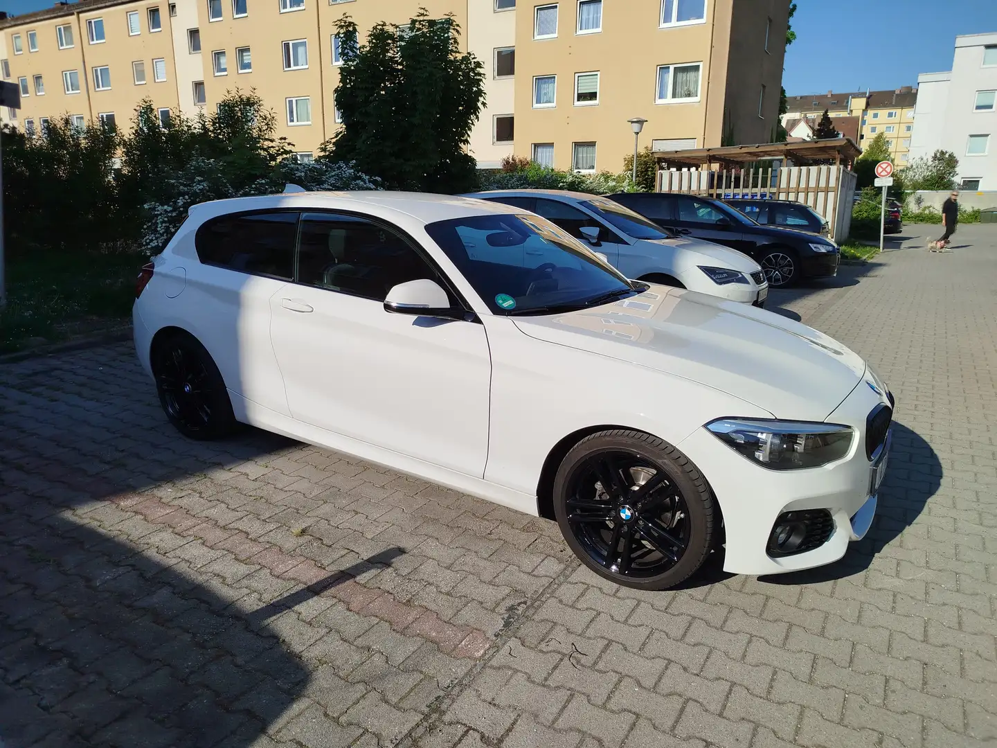 BMW 118 118i Edition M Sport Shadow Weiß - 1