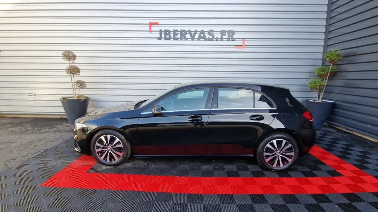 Mercedes-Benz A 180