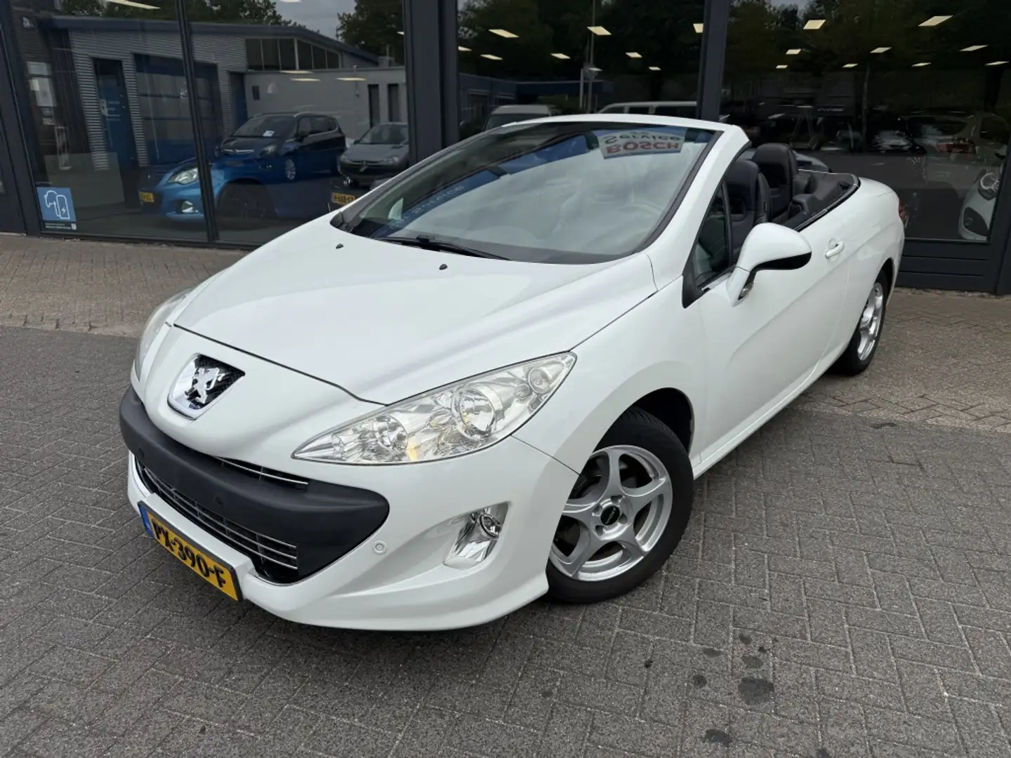 Peugeot 308 CC 1.6 THP Féline Blanc - 1