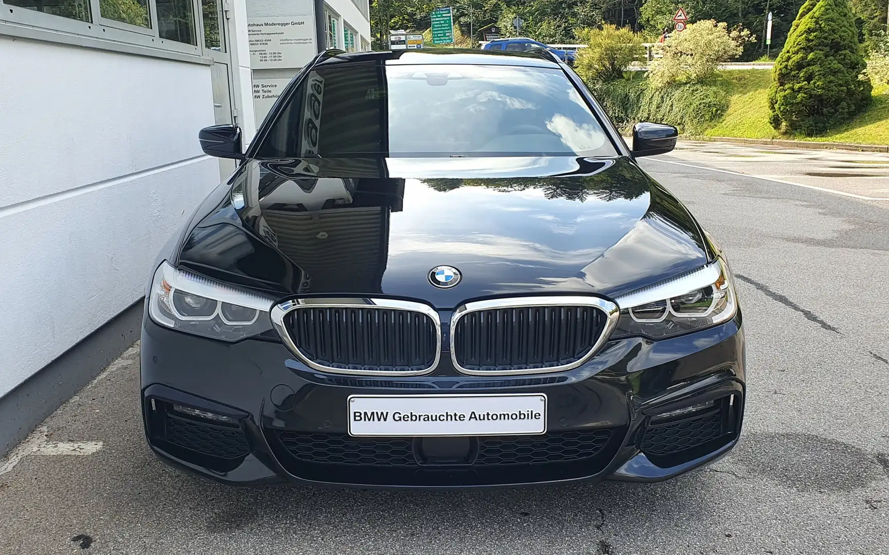 BMW 530 d xDrive Touring AutM Sport AHK,Standheiz NP:86000 Schwarz - 2