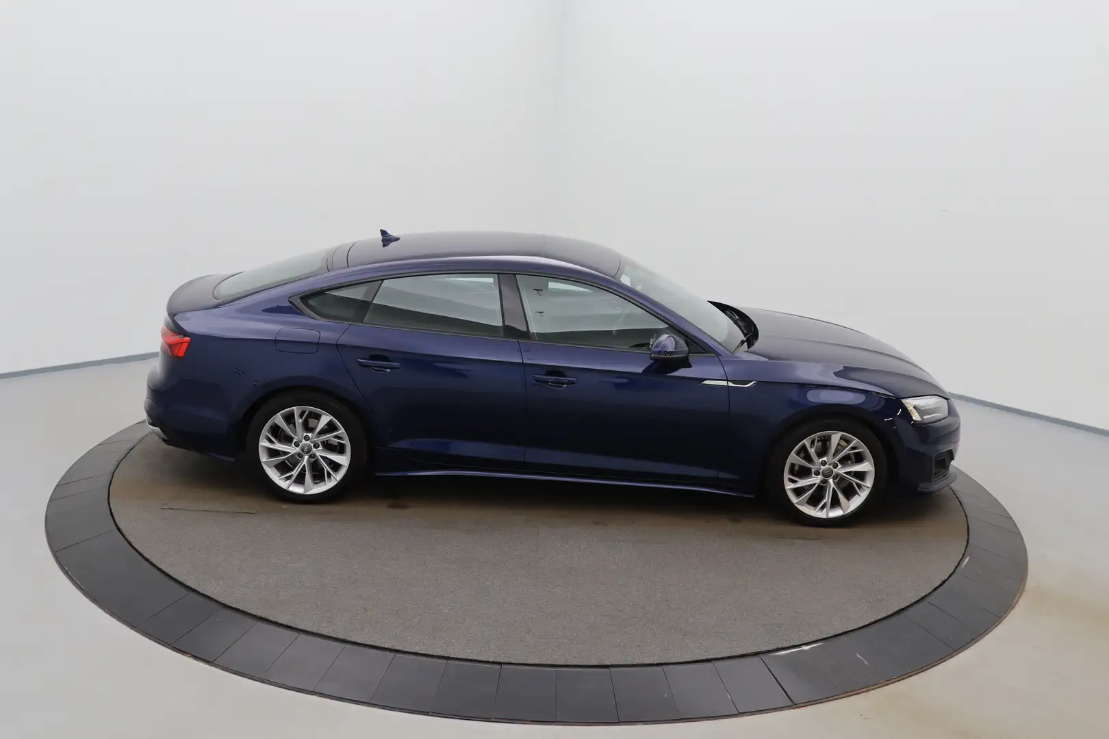 Audi A5 Sportback 35 TDi Business Ed. Advanced S-Tronic LE Bleu - 2
