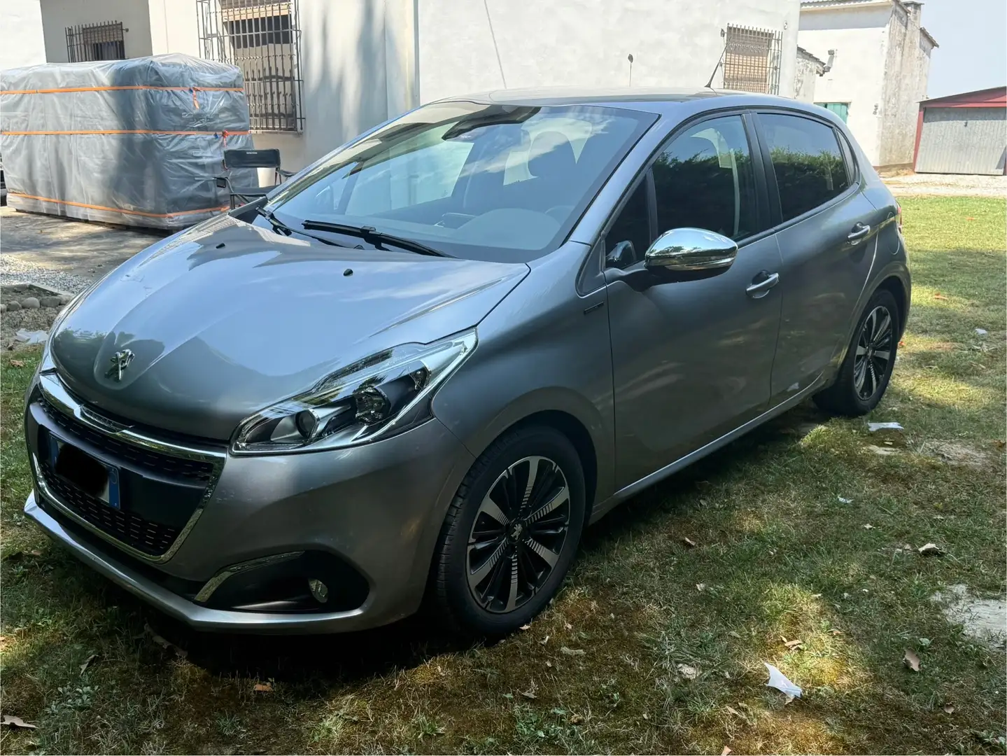 Peugeot 208 5p 1.2 puretech Signature s&s 82cv - 2