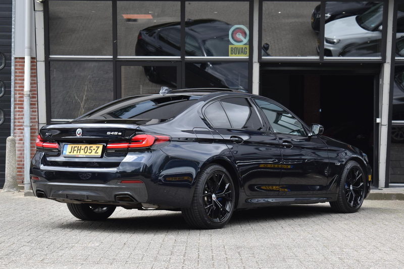 BMW 545 5-serie 545e xDrive M-Sport Pano Laser H&K HUD Key — photo 5