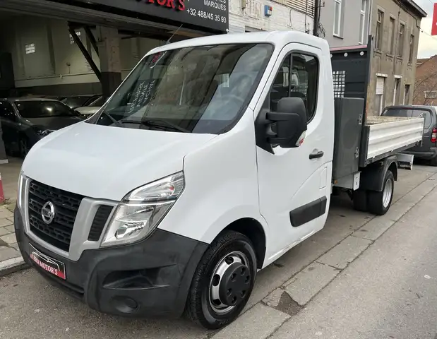 Nissan NV400 2.3 dCi//1ere Pro//Carnet//Benne Basculant//A Voir