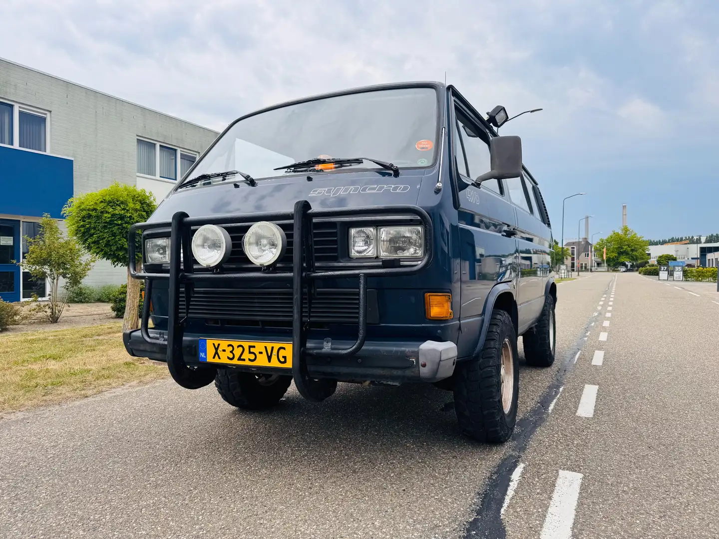 Volkswagen T3 Caravelle Syncro 4x4 Синій - 1
