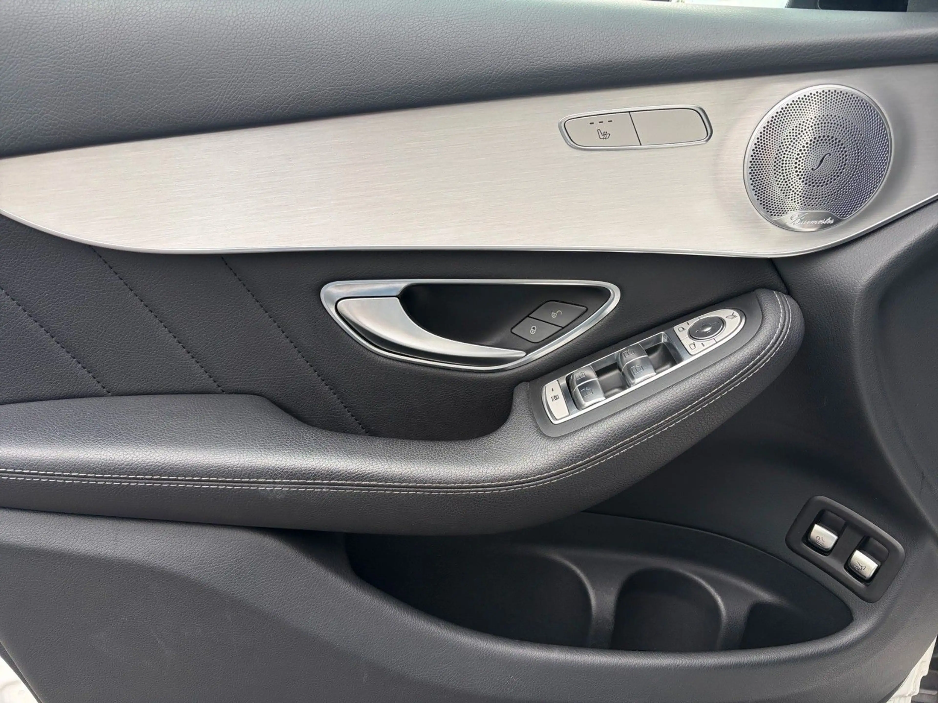 Mercedes-Benz GLC 250 d 4Matic AMG-Line *HUD,Burmester,360Grad* — photo 13