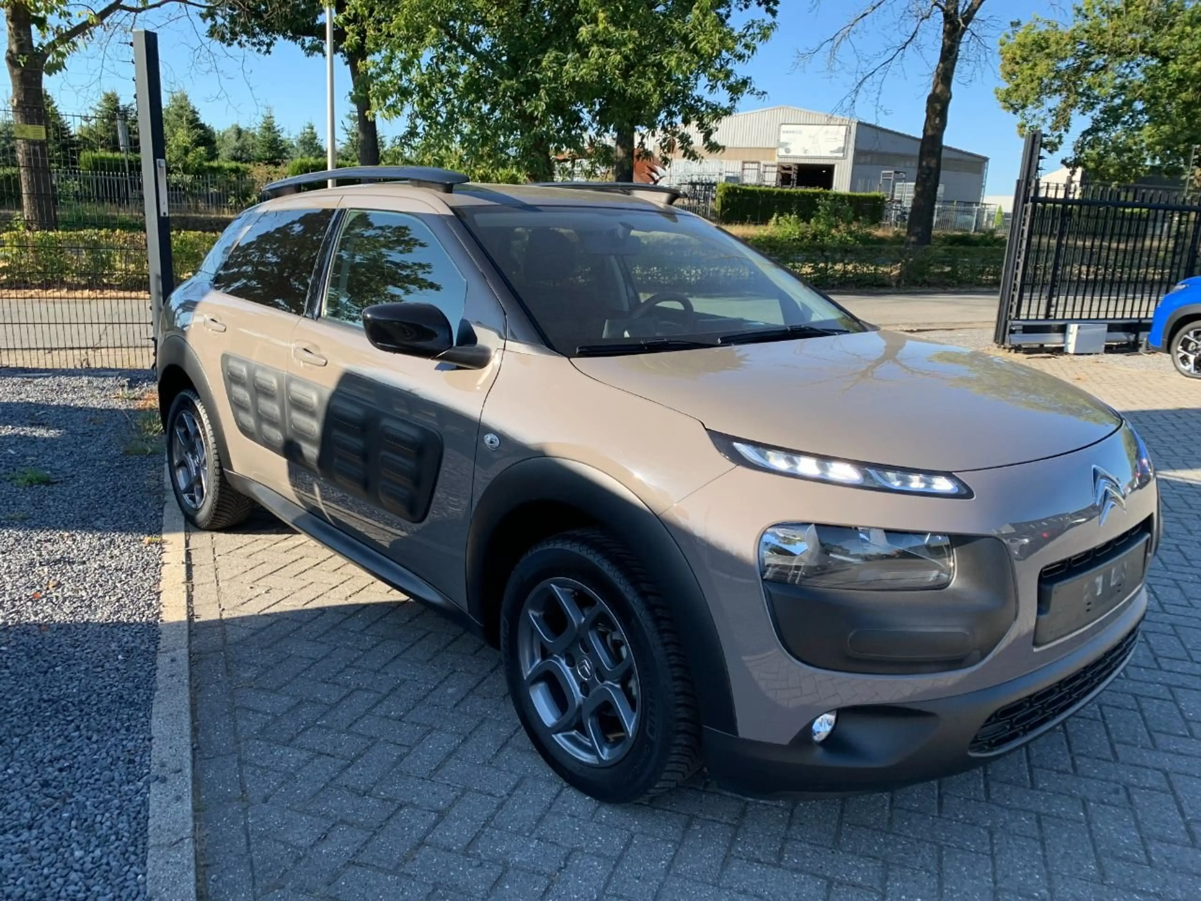 Citroen C4 Cactus 1.2 Puretech 83 Feel — photo 12