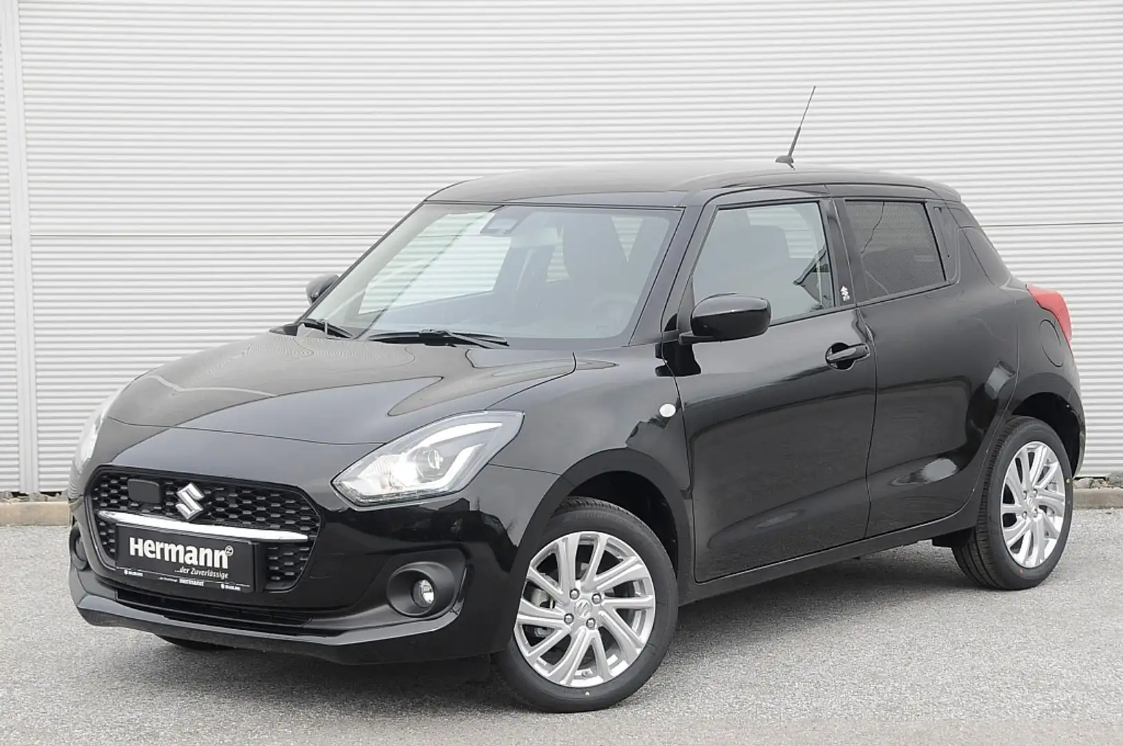Suzuki Swift 1,2 Hybrid DualJet Allgrip Shine Schwarz - 1