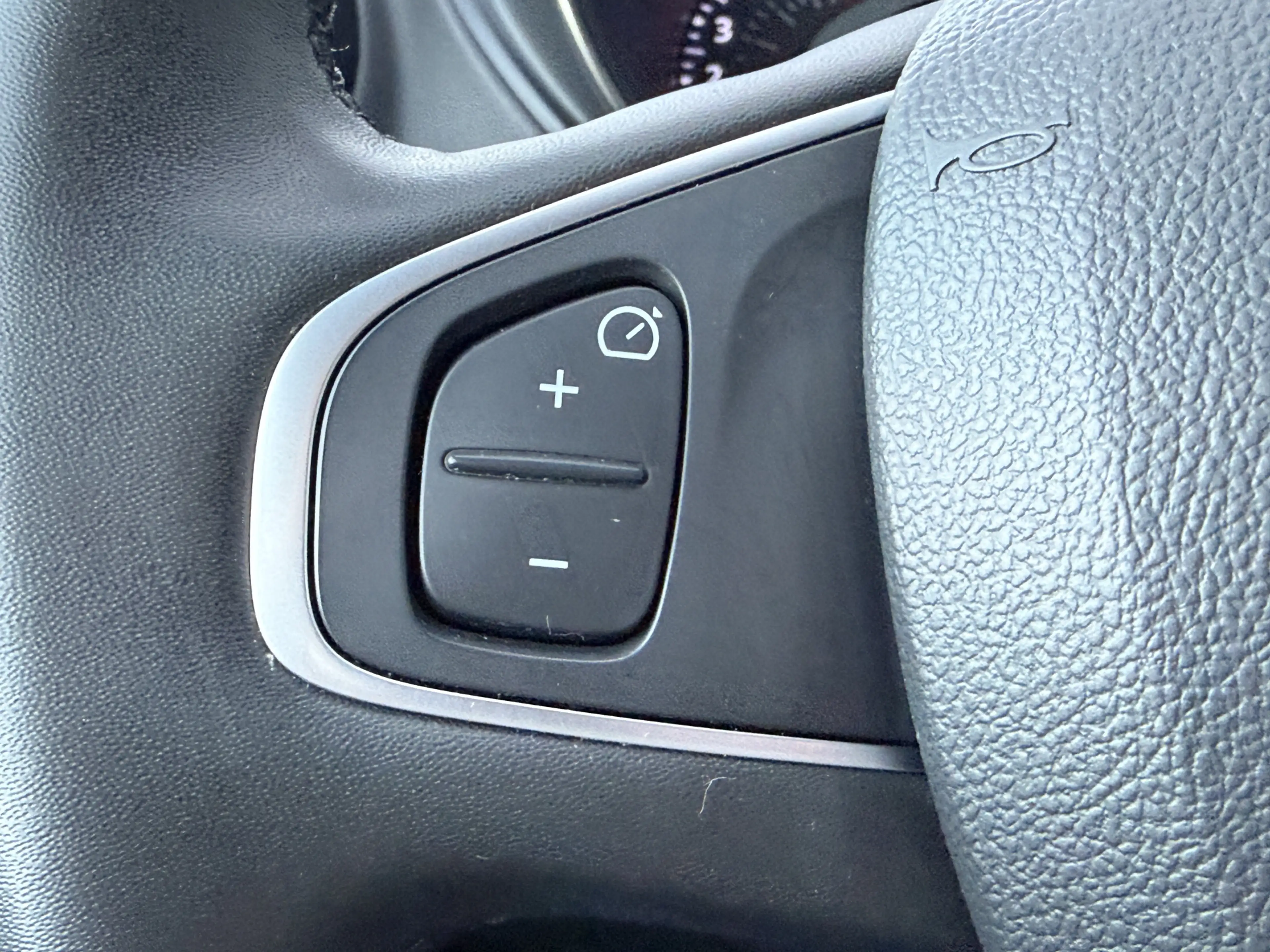 Renault Captur 0.9 TCe Limited Carplay/Camera/16inch. — photo 20
