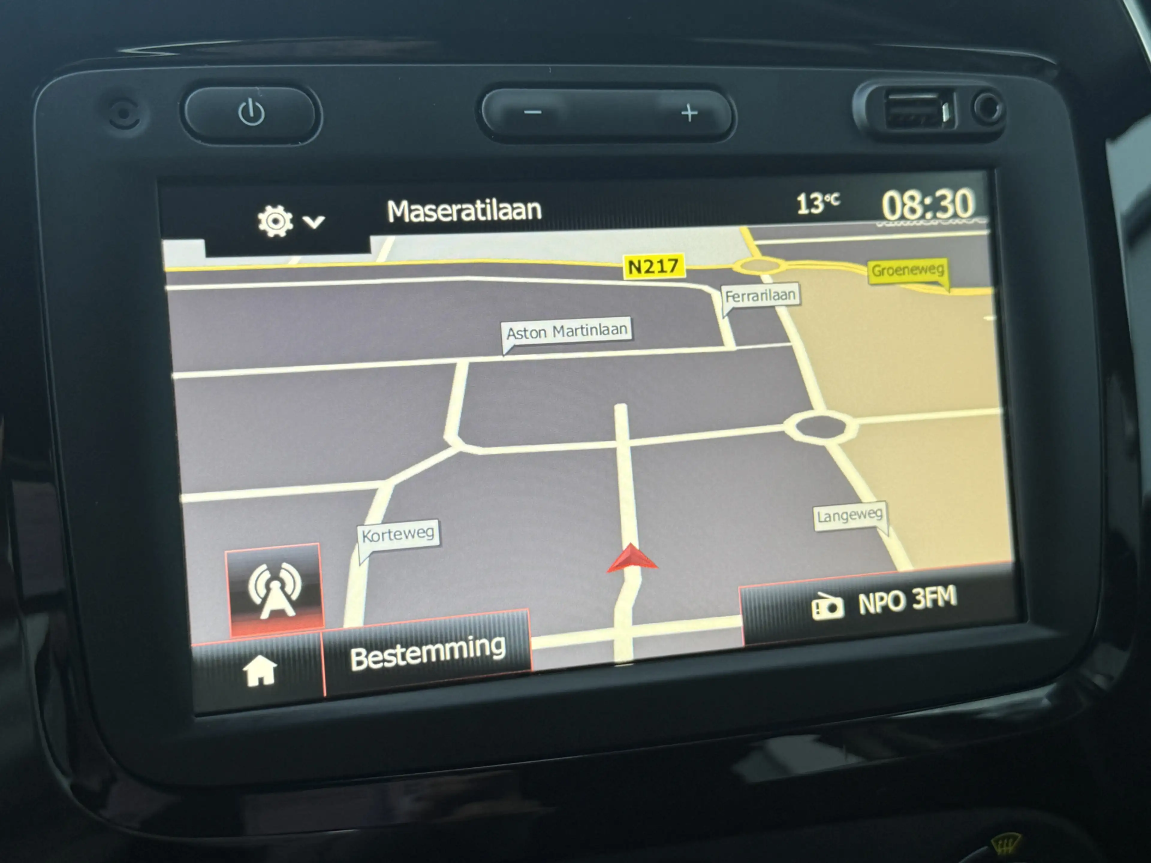 Renault Captur 0.9 TCe Limited Carplay/Camera/16inch. — photo 12