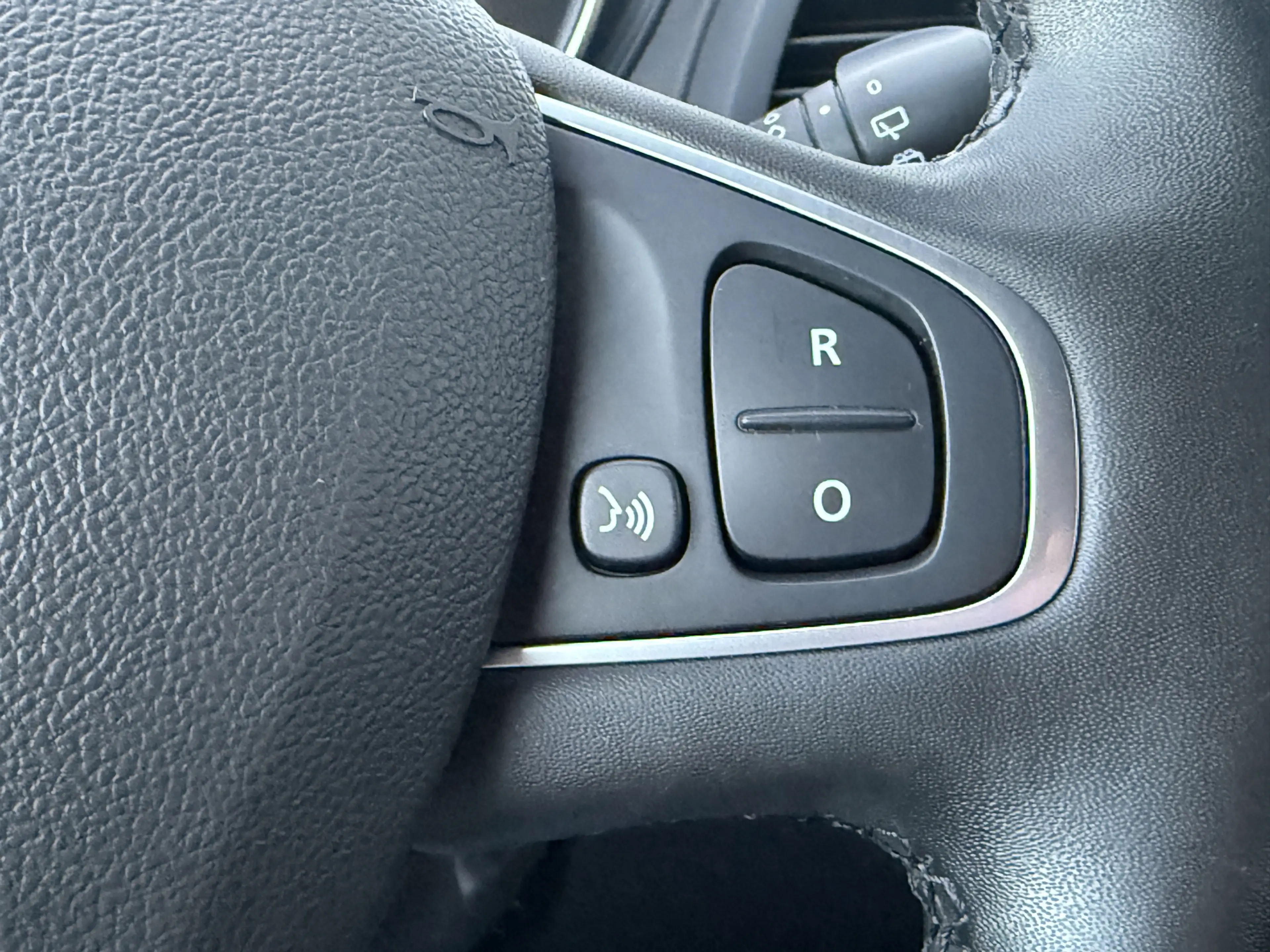 Renault Captur 0.9 TCe Limited Carplay/Camera/16inch. — photo 21