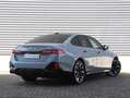 BMW i5 Sedan eDrive40 | High Executive | M Sportpakket | Grijs - thumbnail 2